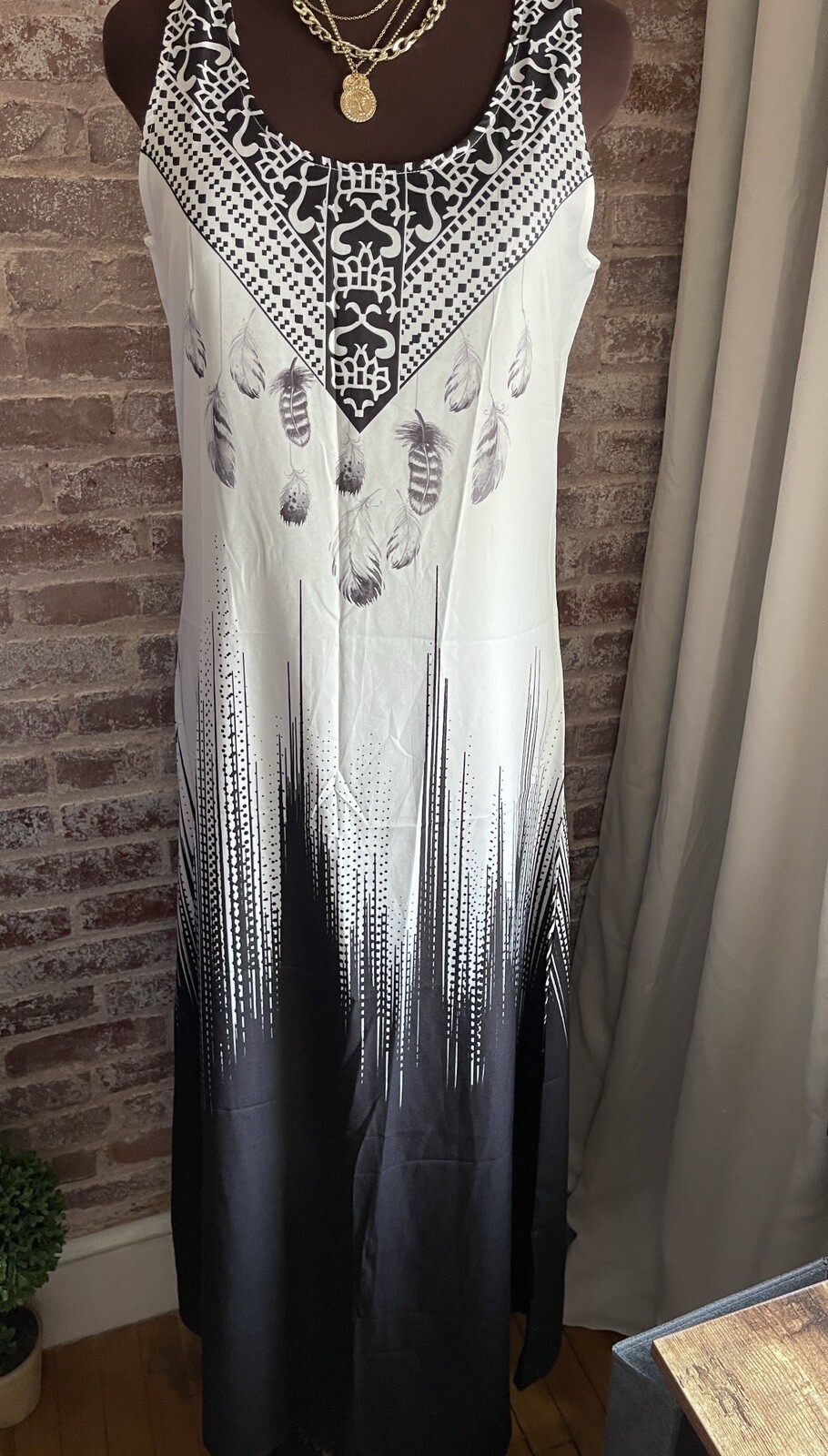 New! Maxi Slip Dress Black White Feather Print Sleeveless Lightweight Medium