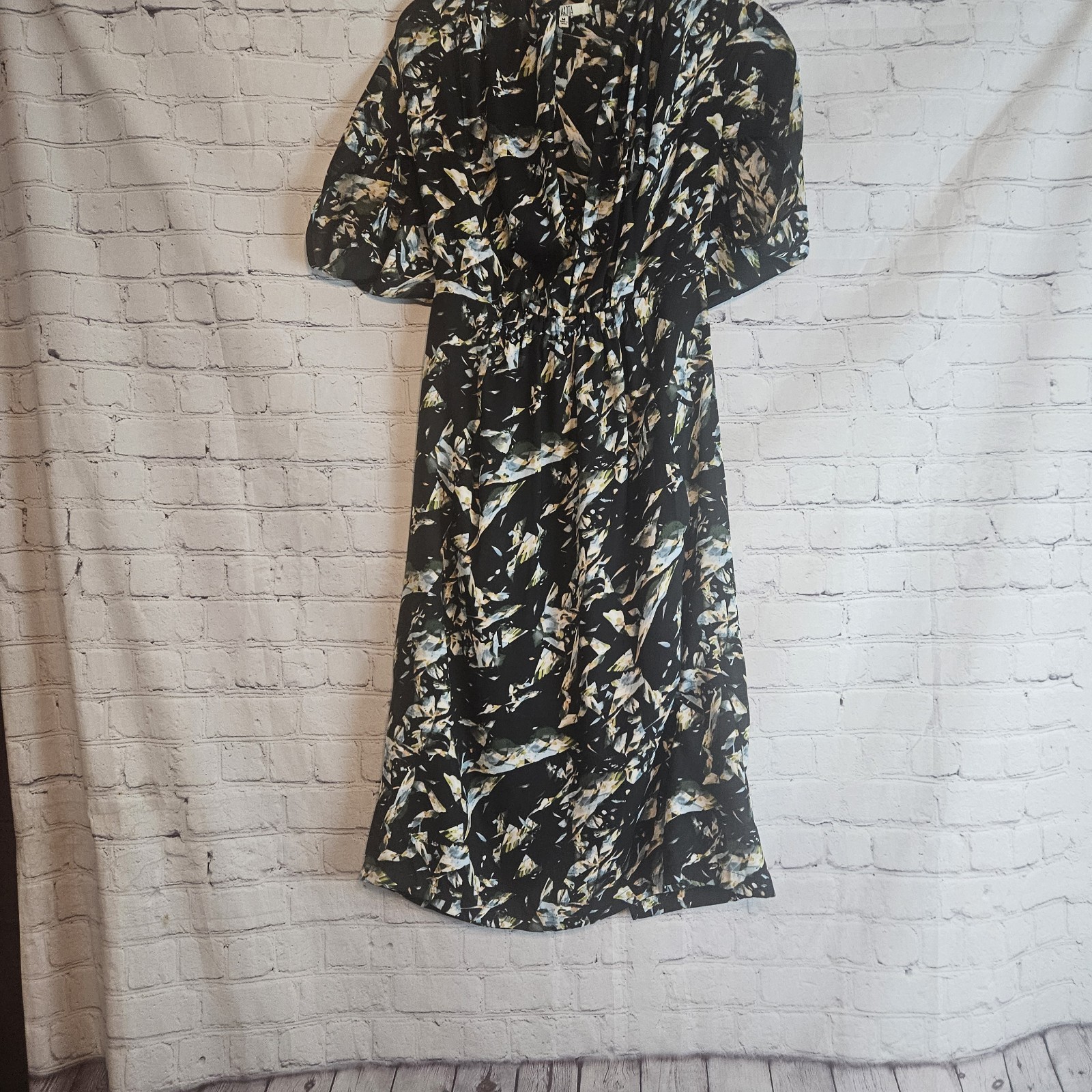 Bb Dakota Black Deep V Neck Back Cut Out Abstract Lined Dress W/ Pockets Sz M