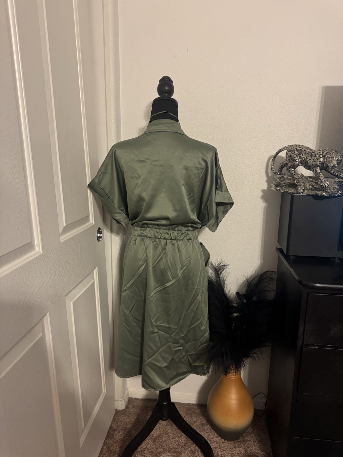 Women’s Green Solid Collared Button Front Belted Pockets Shirt Dress size XL