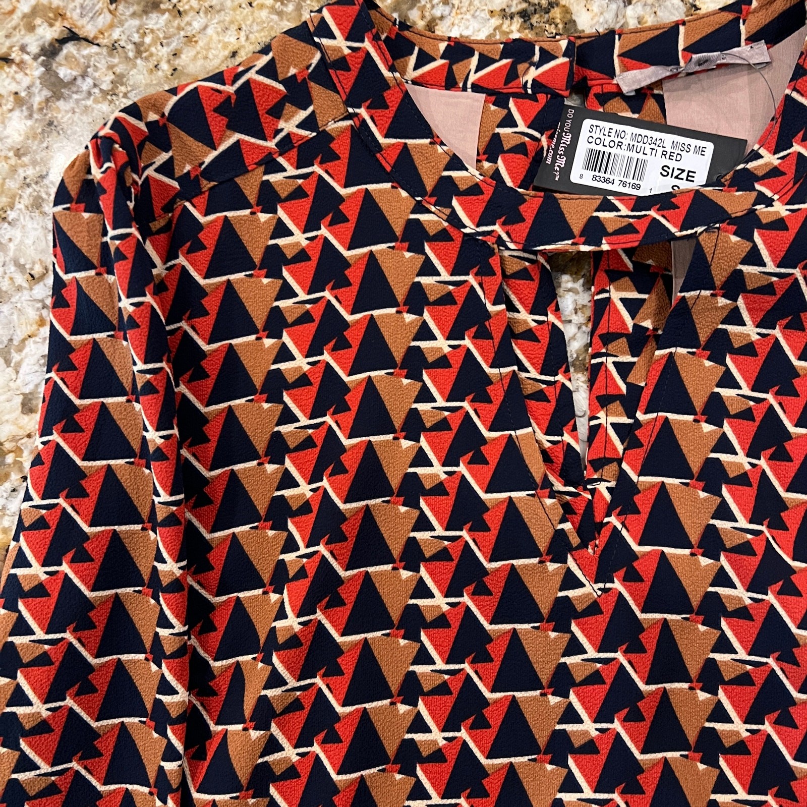 NWT Nordstrom’s Miss Me Tan, Navy, Orange/Red Geometric Print Shift Dress – S