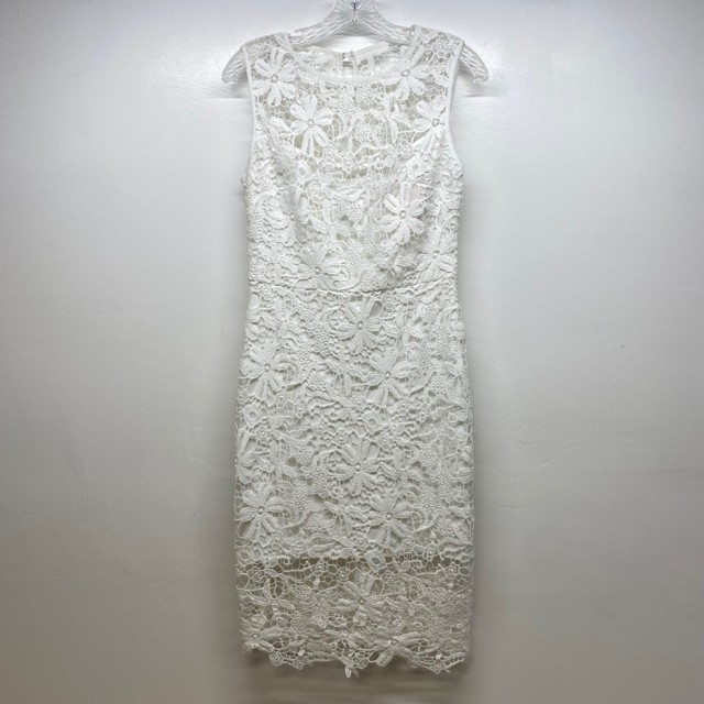 Bisou Bisou Size 6-S Women’s White Crochet Sleeveless Dress