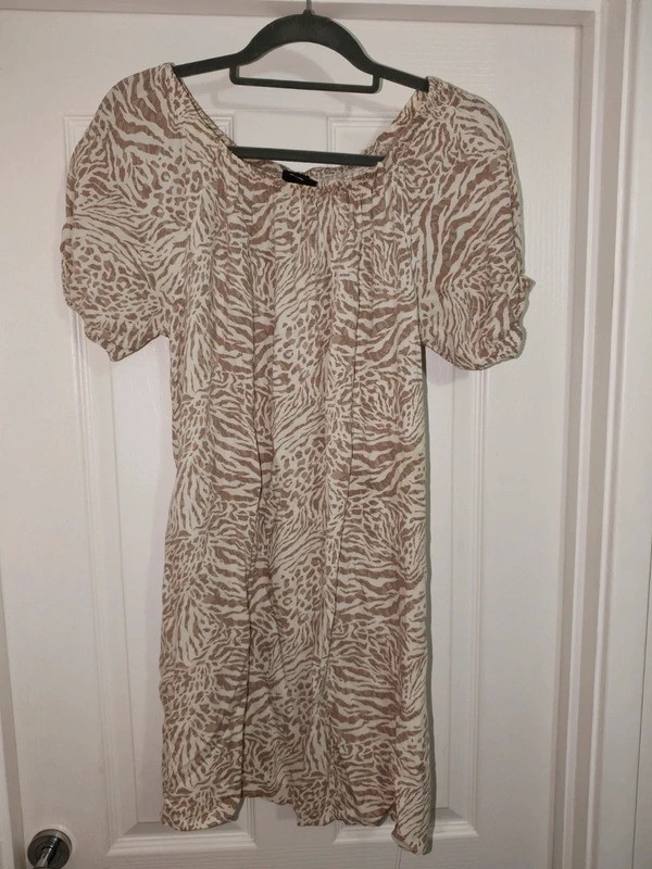 Bobeau Beige Animal Print Puff Sleeve Mini Dress Size S