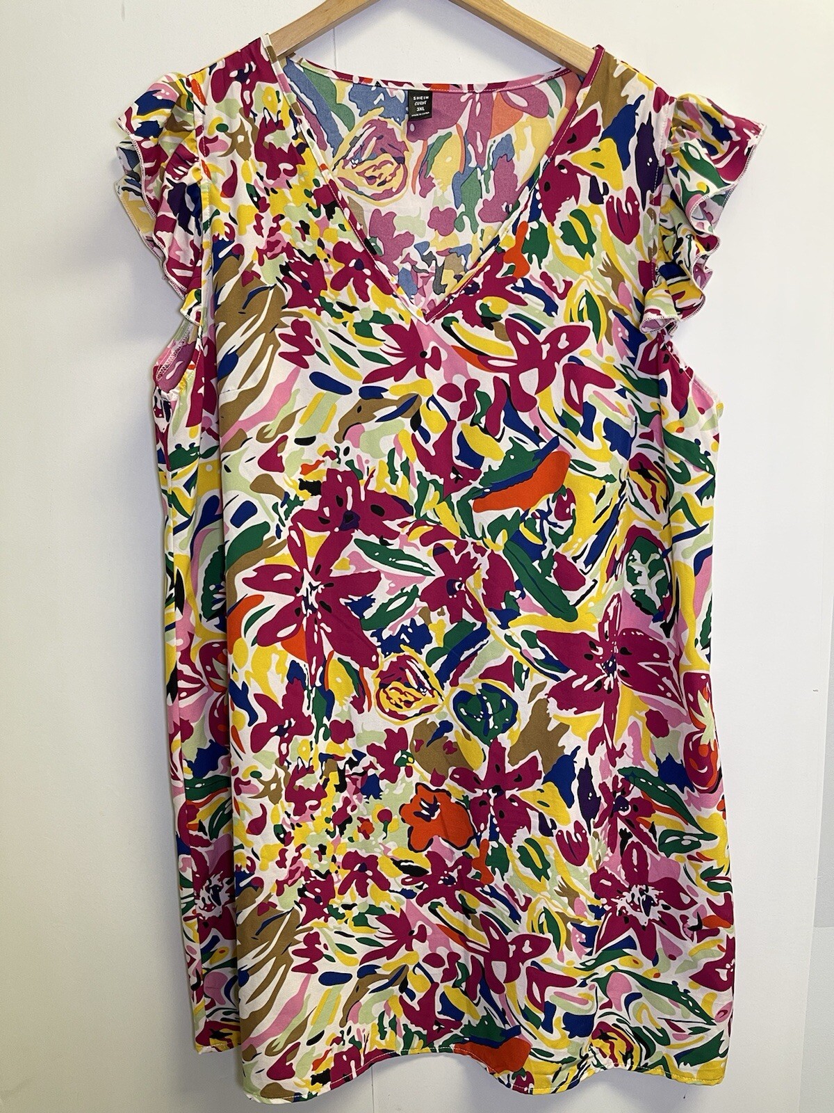 Shein Curve Women’s Size 3XL Ruffle Sleeve V-neck Floral Dress A-line