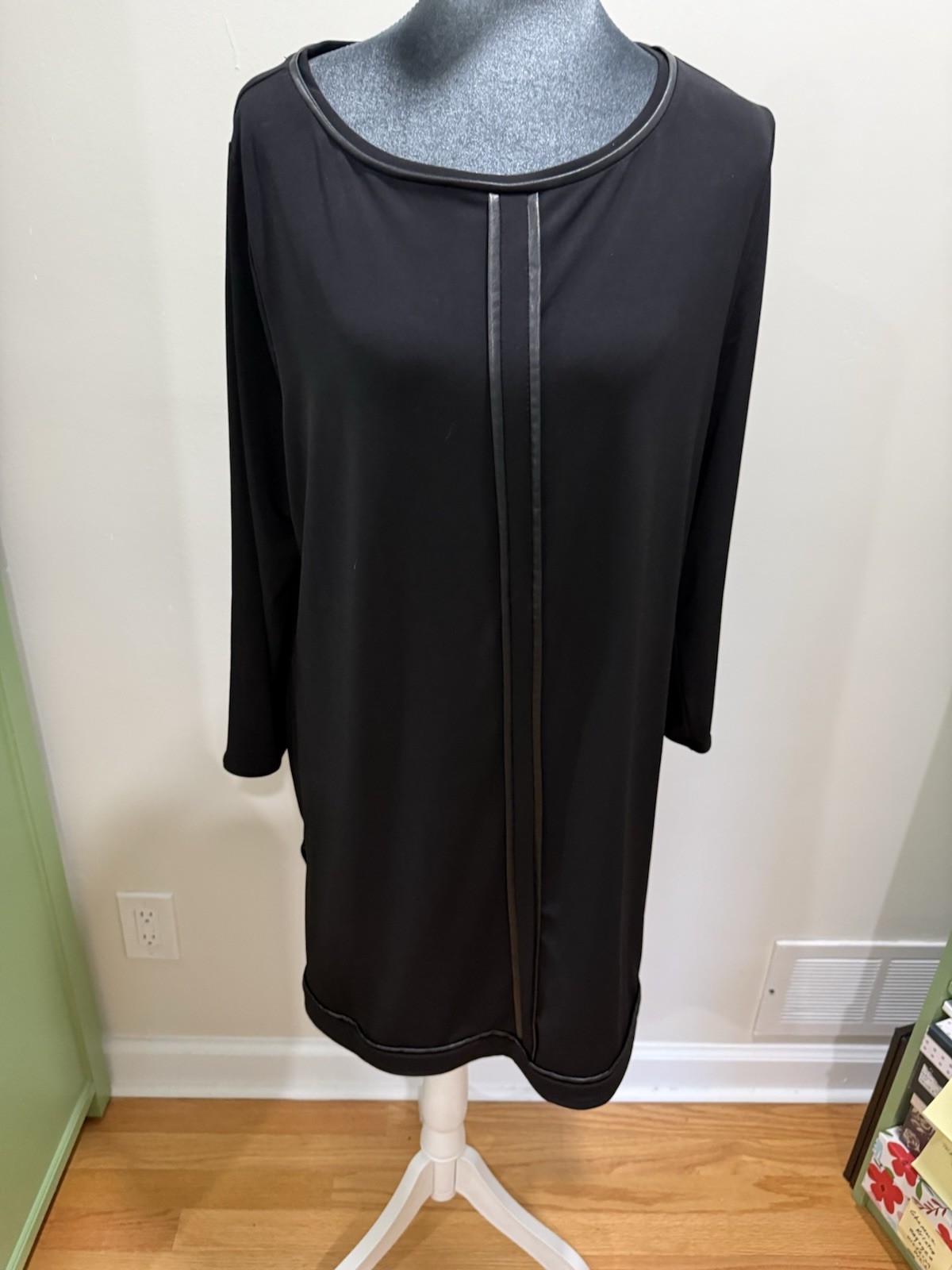 Black Long Sleeve Shift Dress Classic Minimalist Style Size XL￼