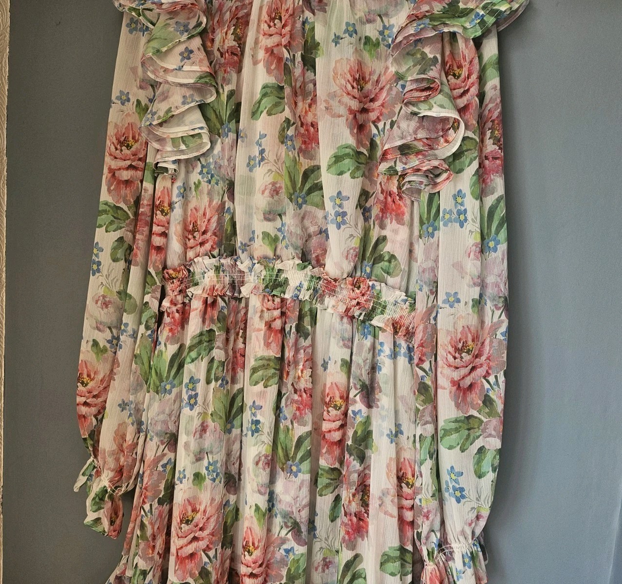 Needle & Thread Ideal Wedding Summer dress.Size UK 14 Floral design.length 145cm