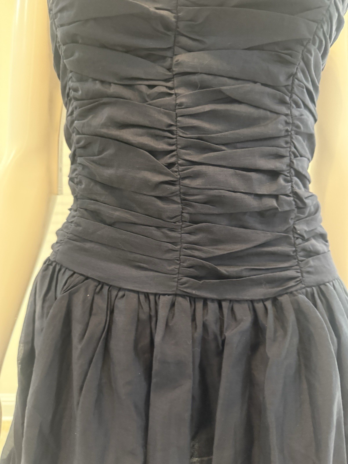 AQUA Sweetheart Navy Ruched Bubble Mini Dress Size M