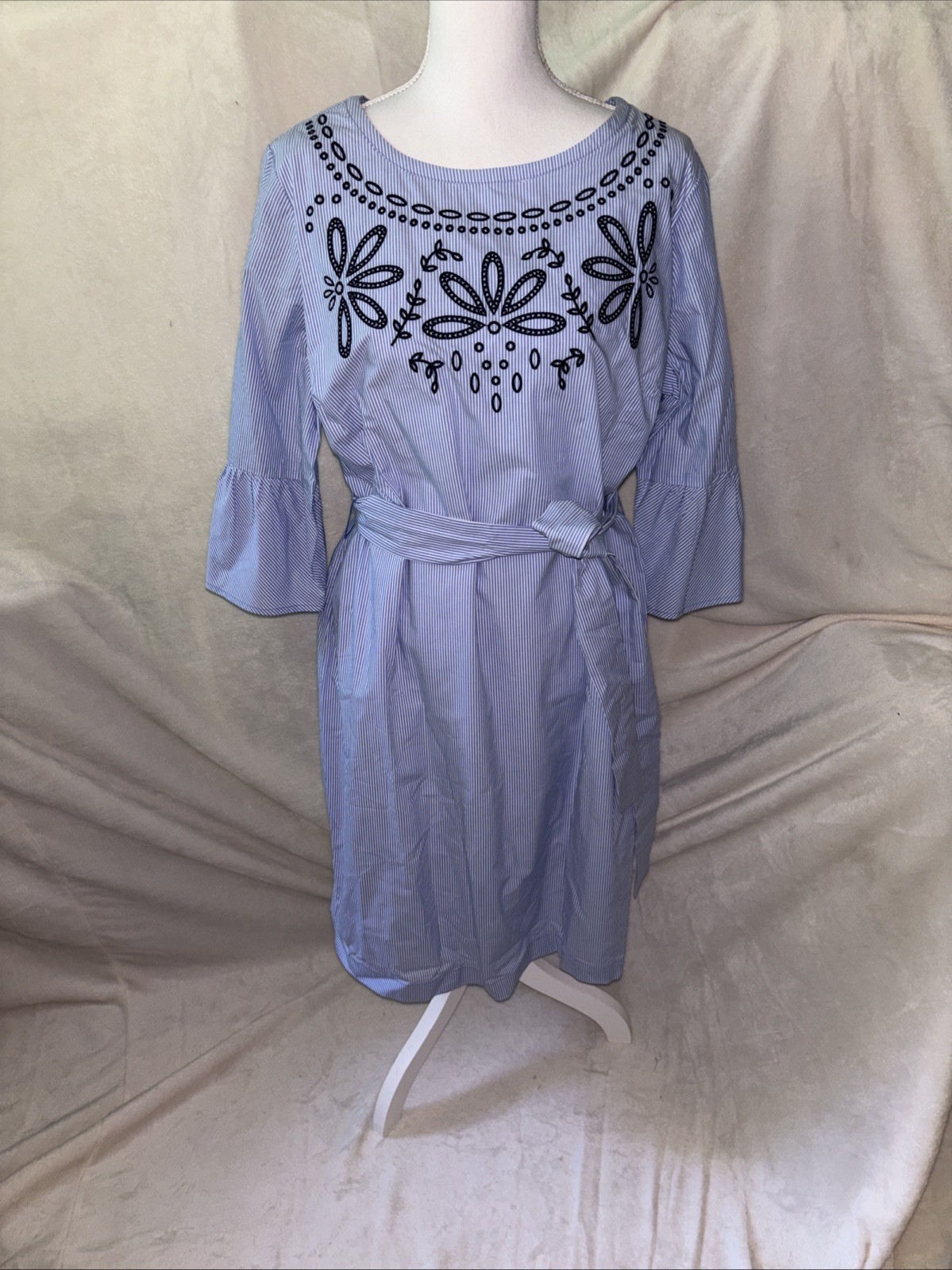 NWT Talbots Size 16WP Blue White Embroidered 3/4 Flounce Sleeve Tie-Belt Dress