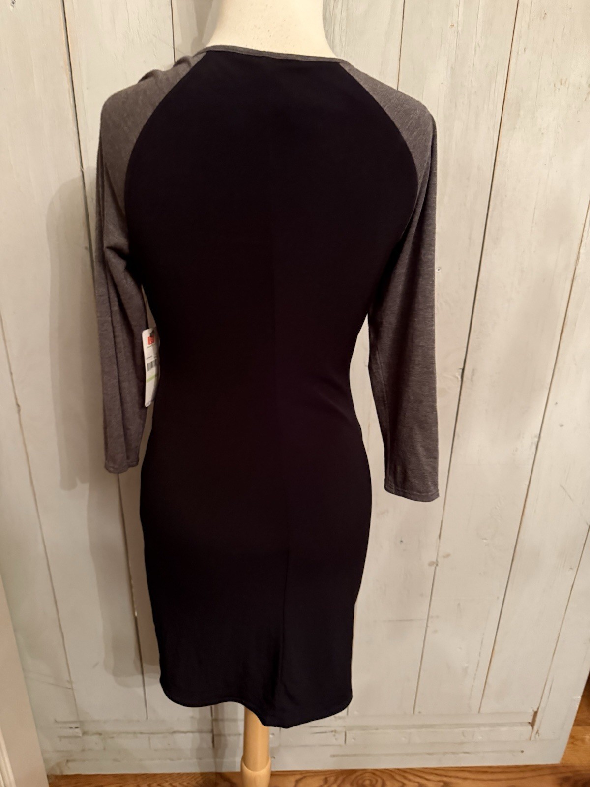 Laundry by design Asymmetrical Zipper Gray & Black Knit Mini Club dress NWT 148$