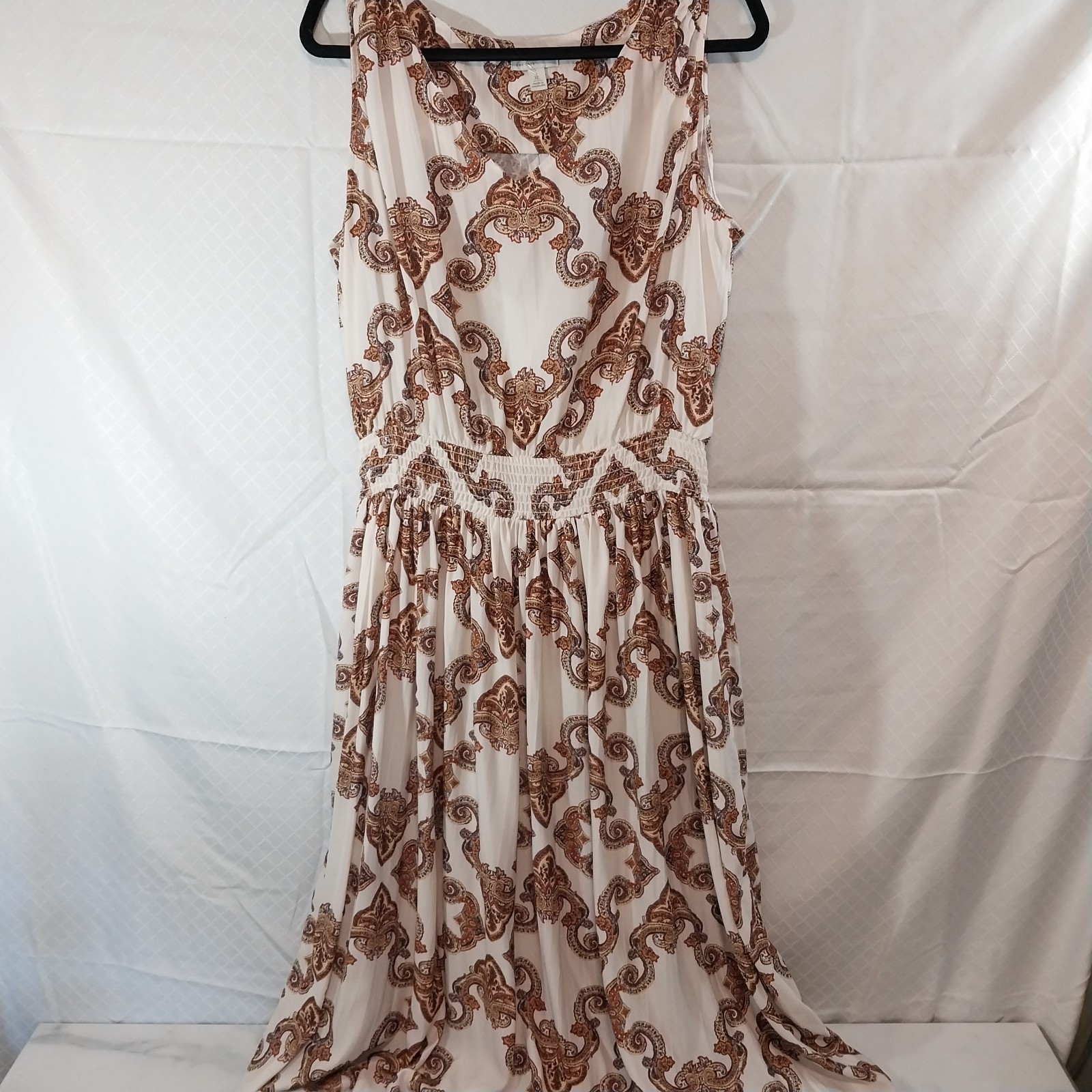 Maxi dress Est. 1946 XL Smocked Paisley