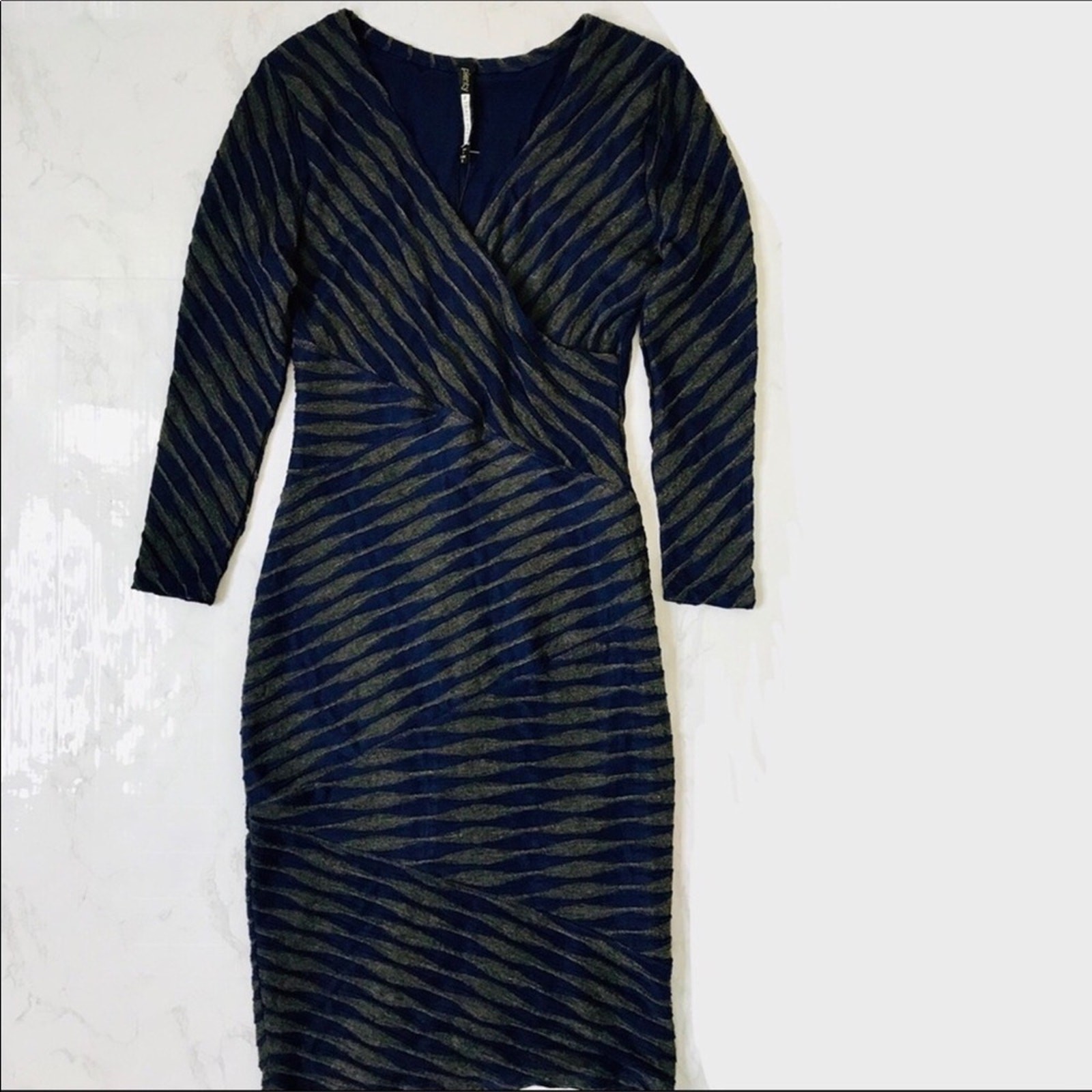 ANTHROPOLOGIE Tracy Reese Striped Wrap Dress Small NWOT Blue