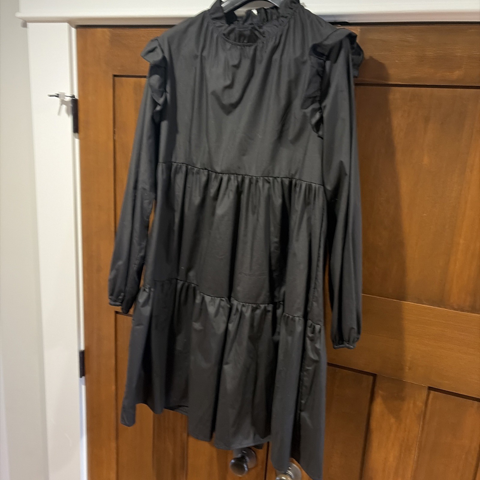 Black Long Sleeve Fall/Winter Knee Length Ruffle Dress