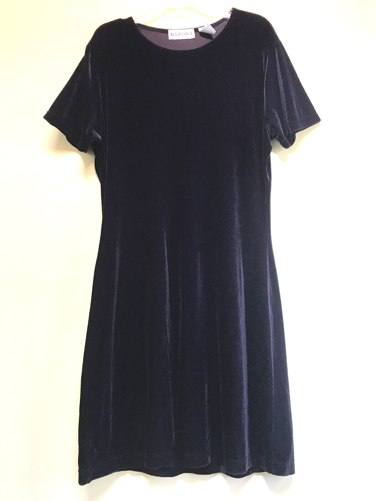 Merona Deep Purple Near Black Velvet Sz 8 Short Sleeve Round-Neck Dress Stretch