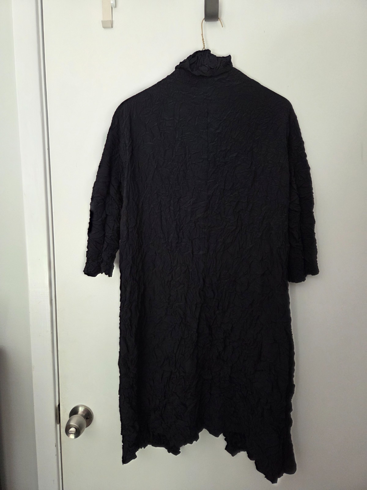 Original Babette crinkled snap close black jacket