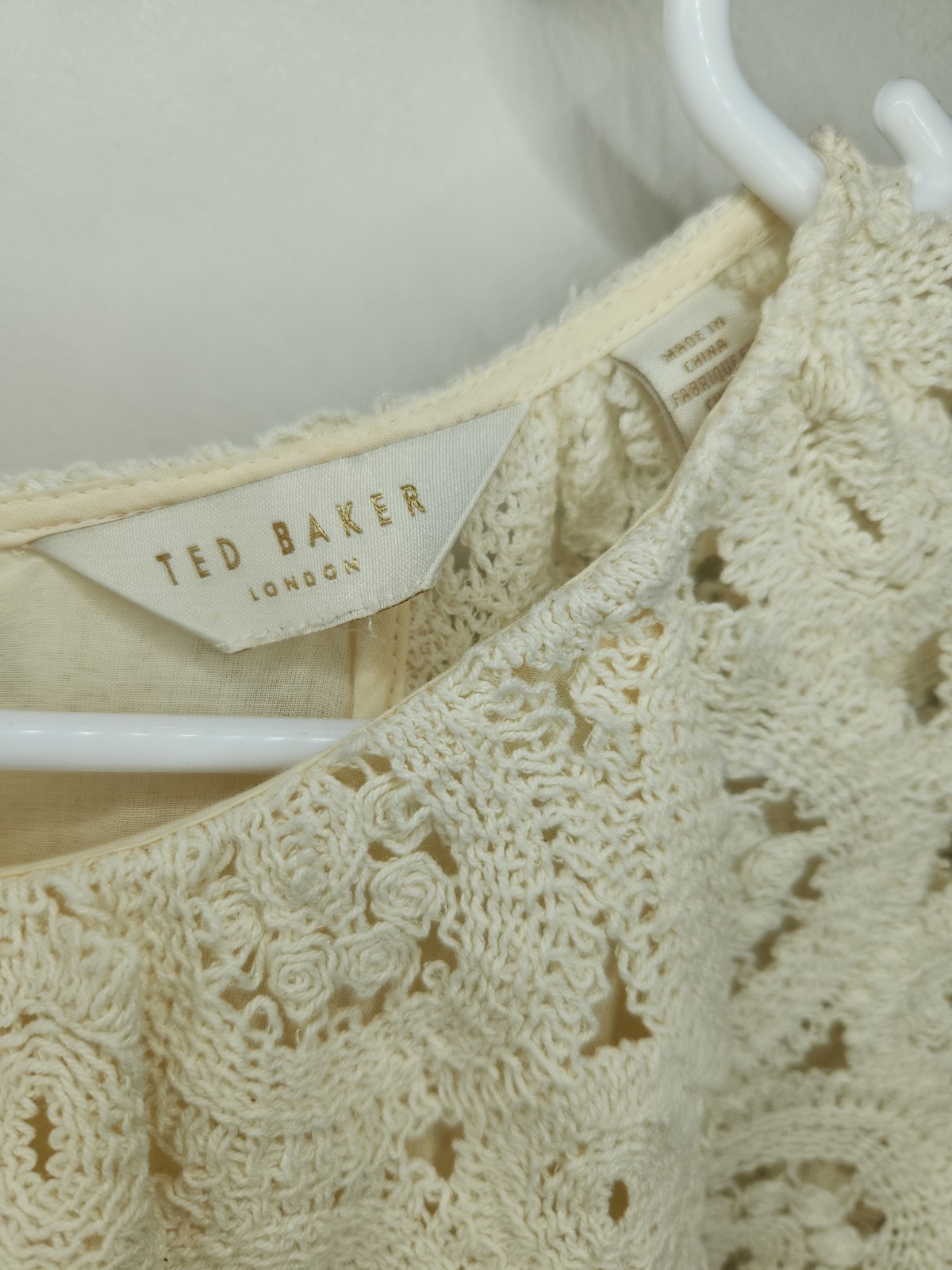 Ted Baker Susena Cream Crochet Lace Lined Mini Dress Sz 12 Women’s Lined