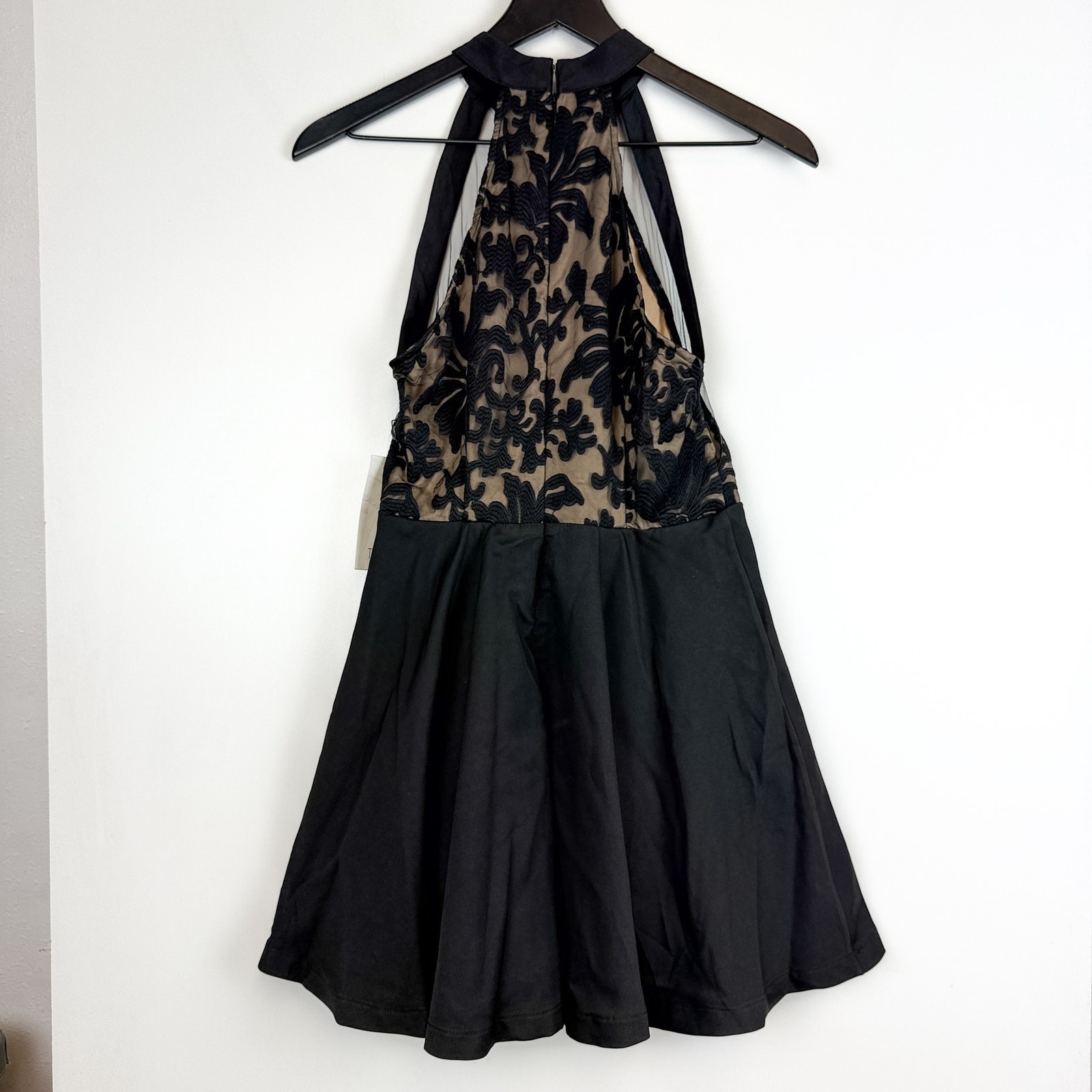 NWT TOBI Embroidered A-Line Mini Halter Black Dress – Size S