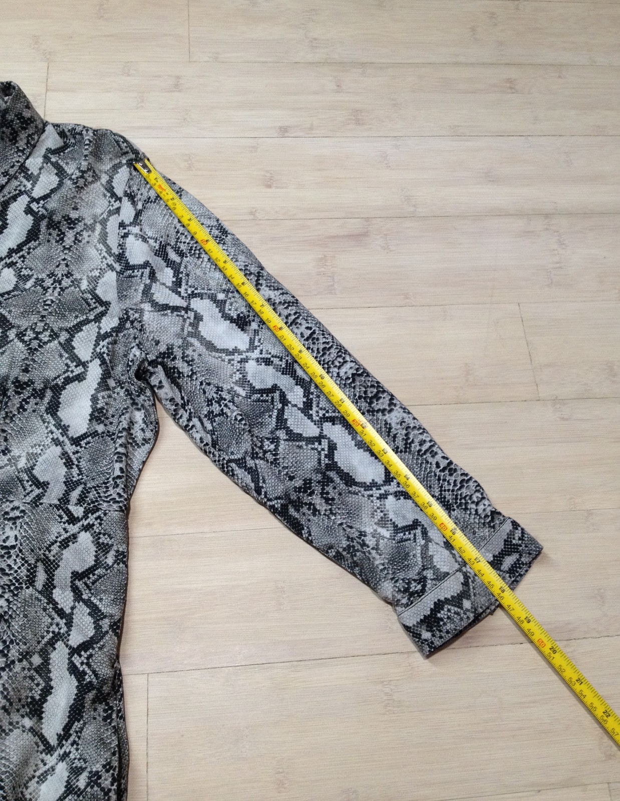 Zara Womens 100% Viscose Button Front Shirt Dress Snakeskin Sz M