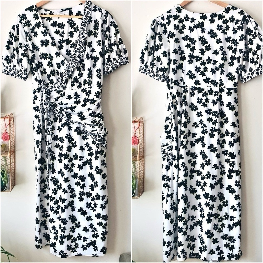 Love, Whit by Whitney Port V-Neck Black/White Floral Wrap Midi Dress Size Large