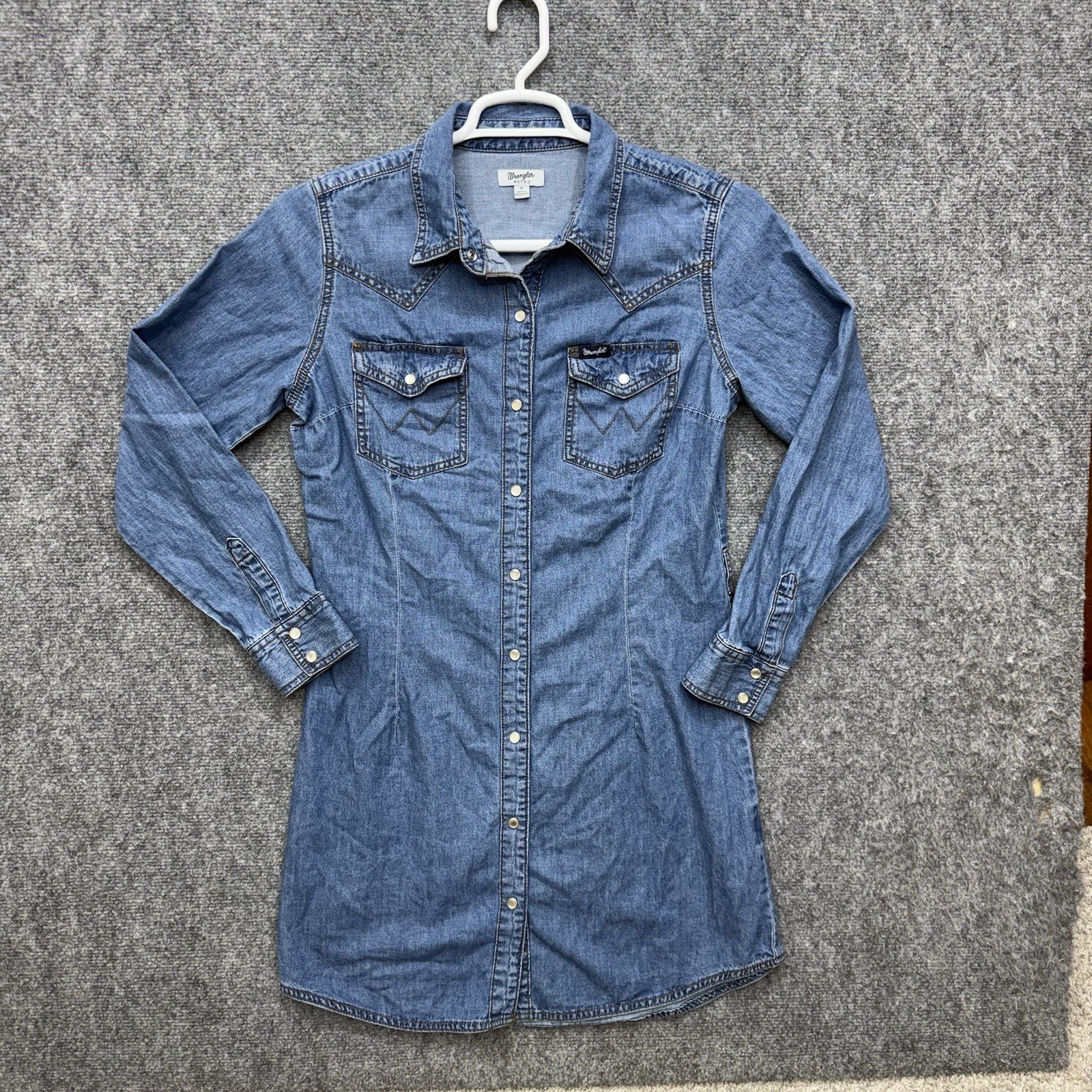 Wrangler Retro Pearl Snap Denim Dress Size Medium Western Long Sleeve cowgirl