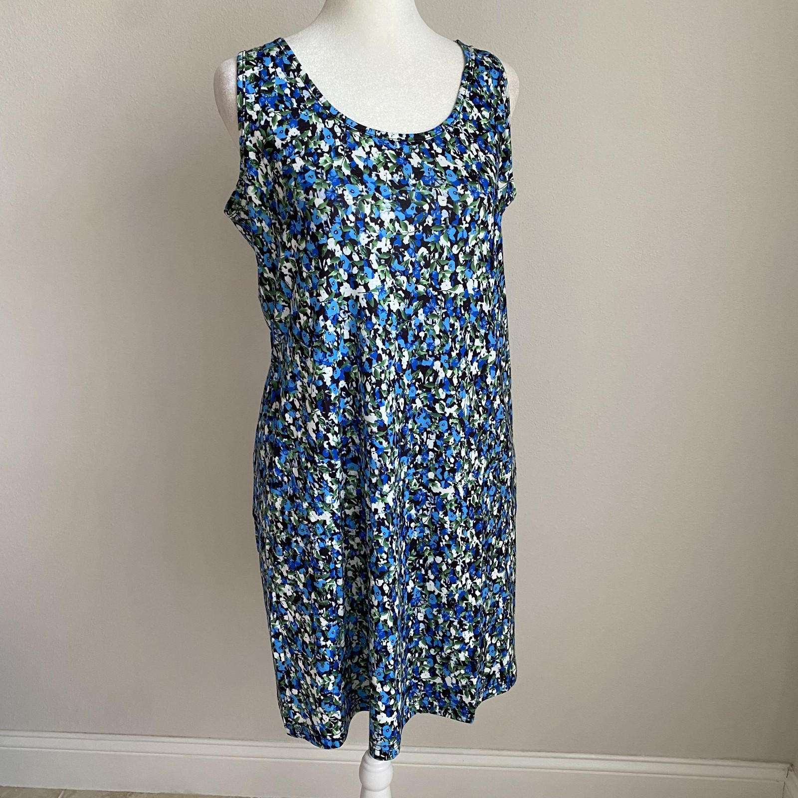 NWOT Womens Small Blue White Floral Causal Tank Dress Sleeveless Pockets