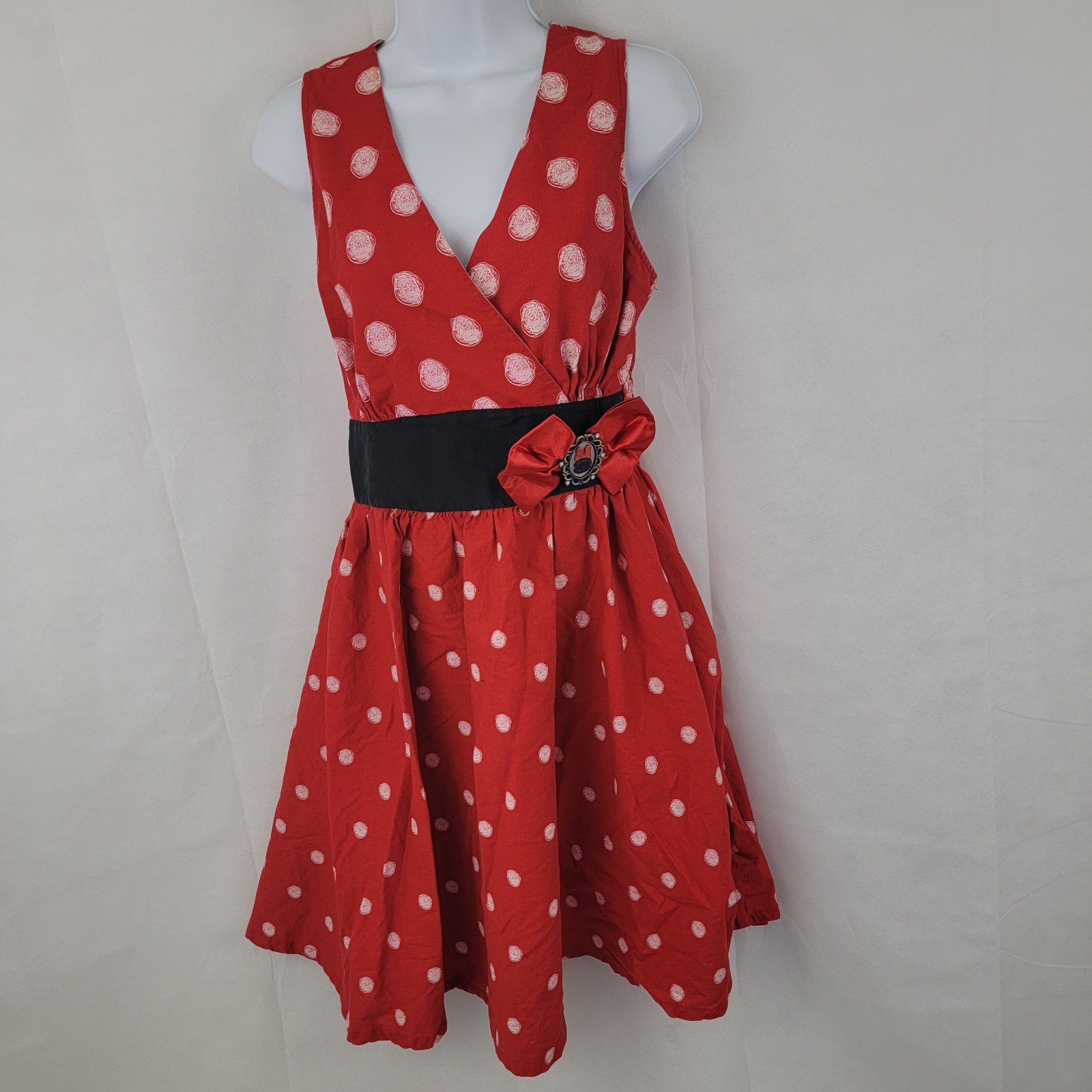 DISNEY PARKS Womens Dress SMALL Minnie Mouse RED Polka Dot Fit Flare Cosplay
