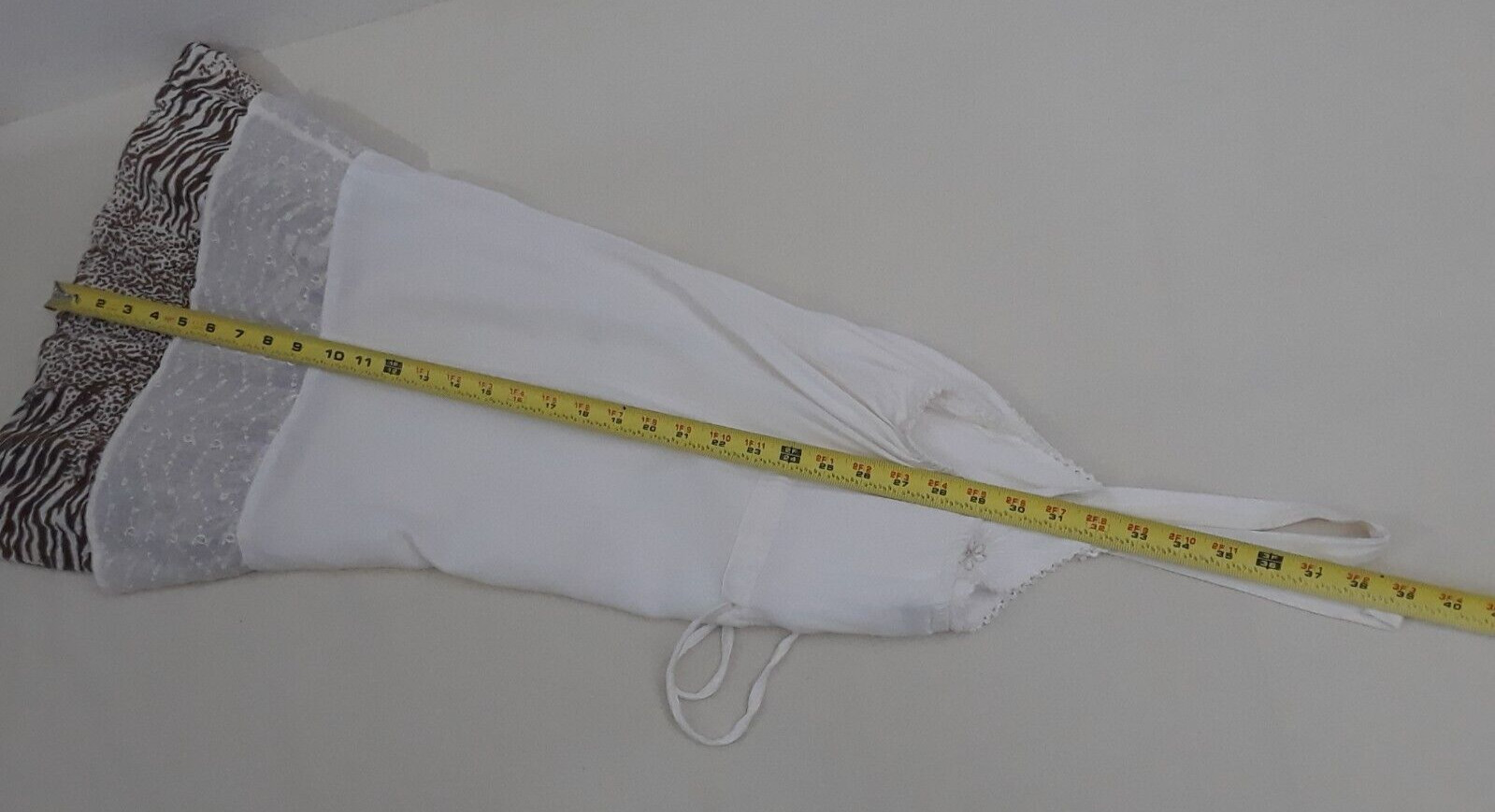 Raya Sun Women White Strap Pullover Button Lace Trim Tie Back Size M India