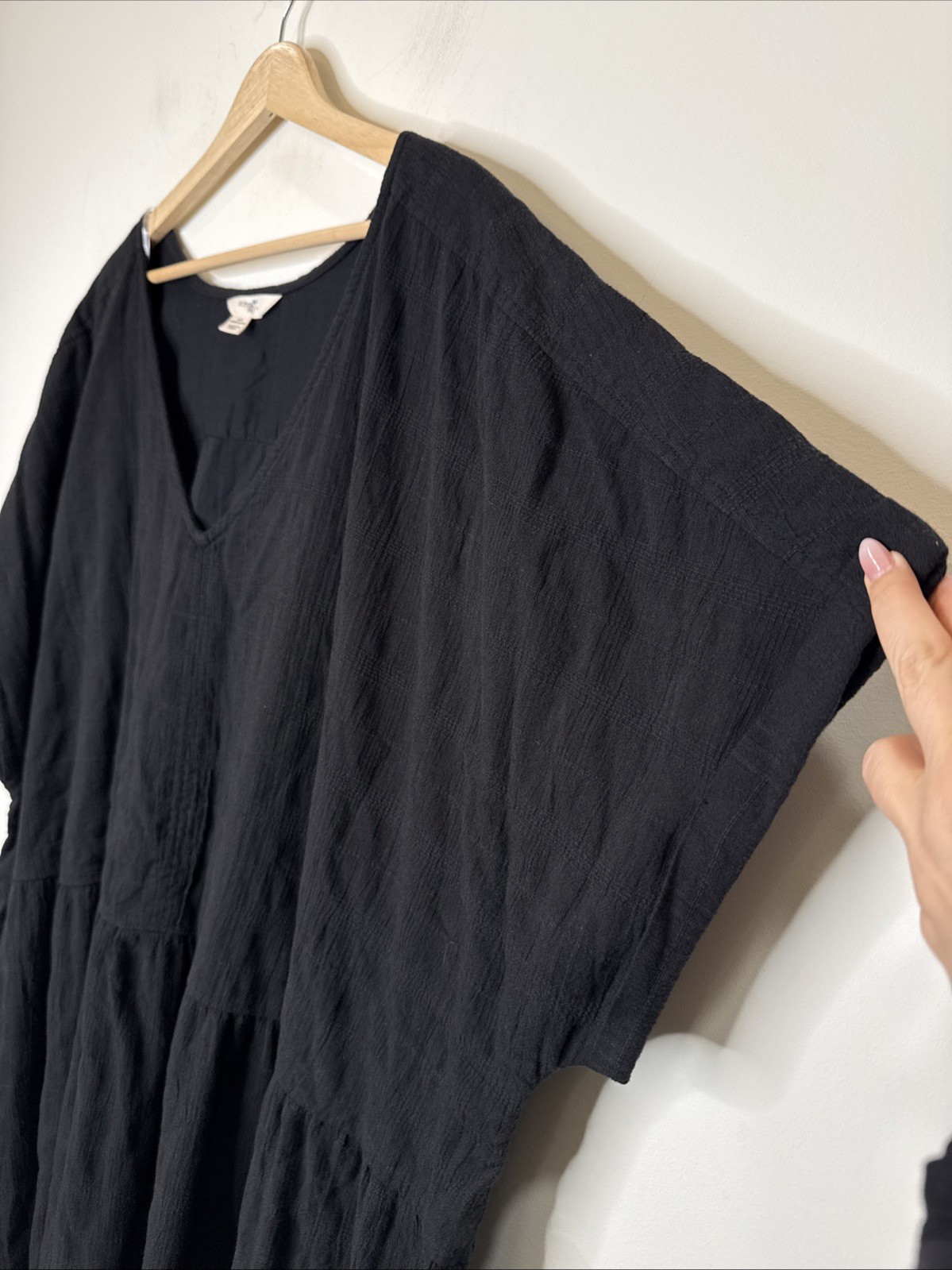 Terra & Sky LBD Pullover V Neck Mini Dress Plus 4X Black Minimalist Pockets Chic