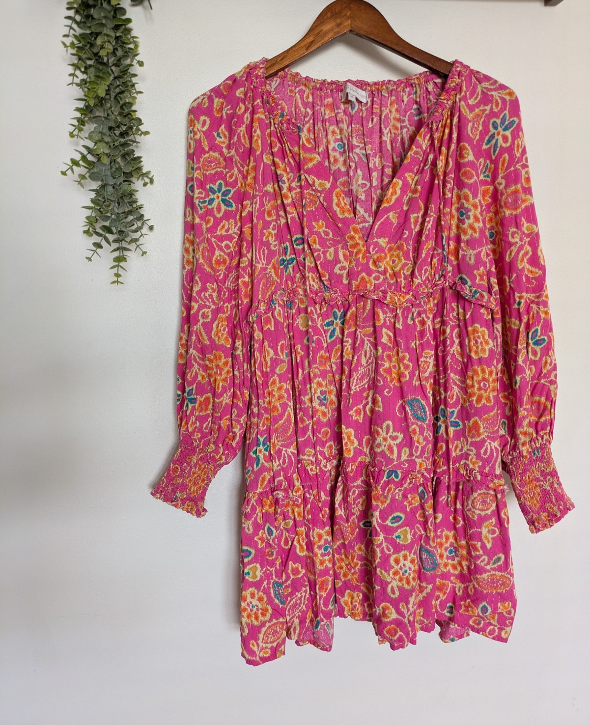 House of Harlow 1960 Pink Floral Smocked Mini Dress V-Neck Long Sleeve Size M
