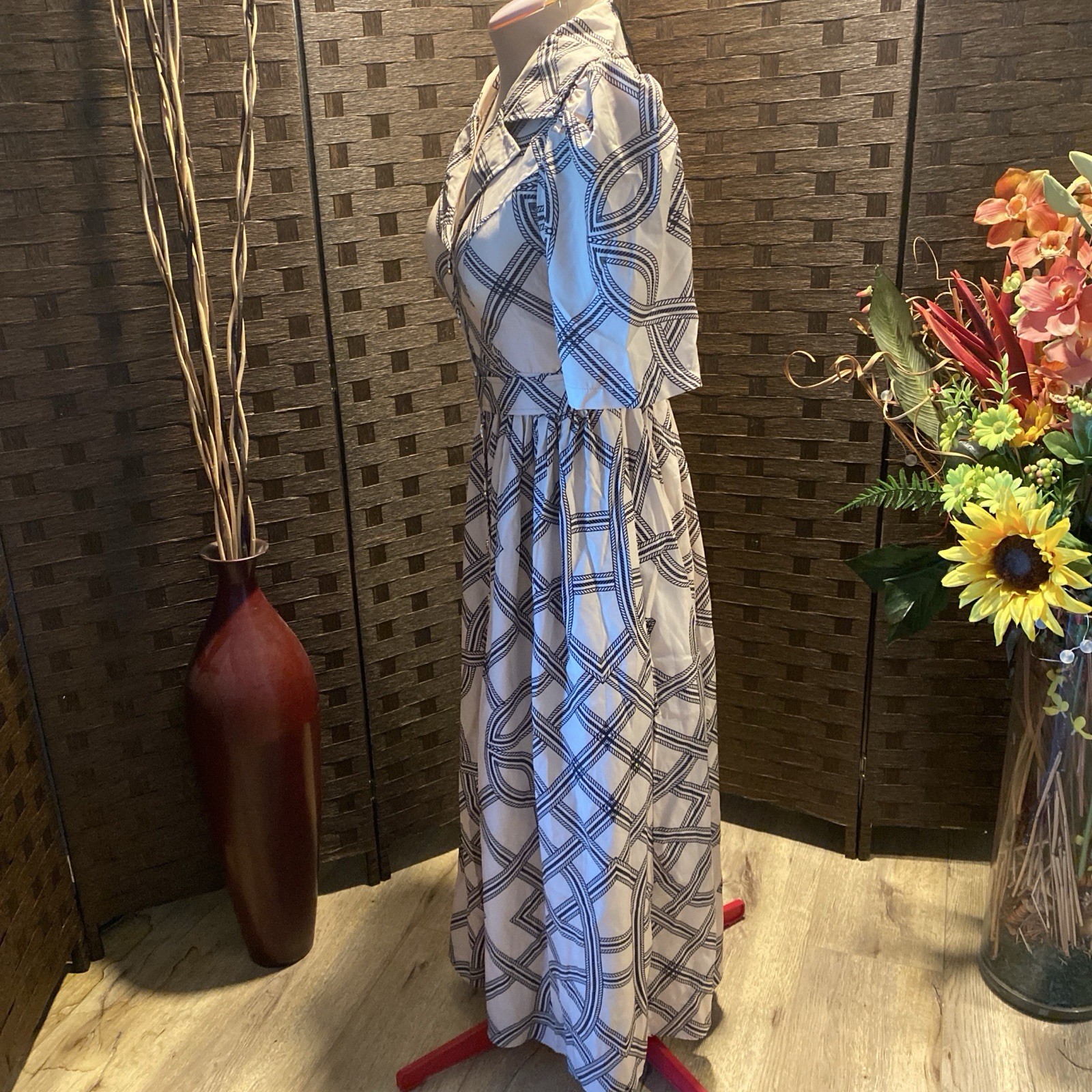 Black & White Geometric Maxi Dress with Belt Fits Small to Medium