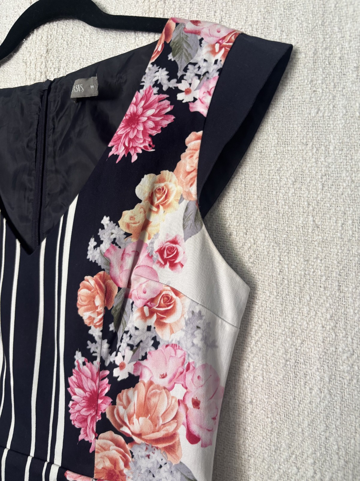 Oasis navy blue white pink floral v neck cap sleeve knee length dress 10