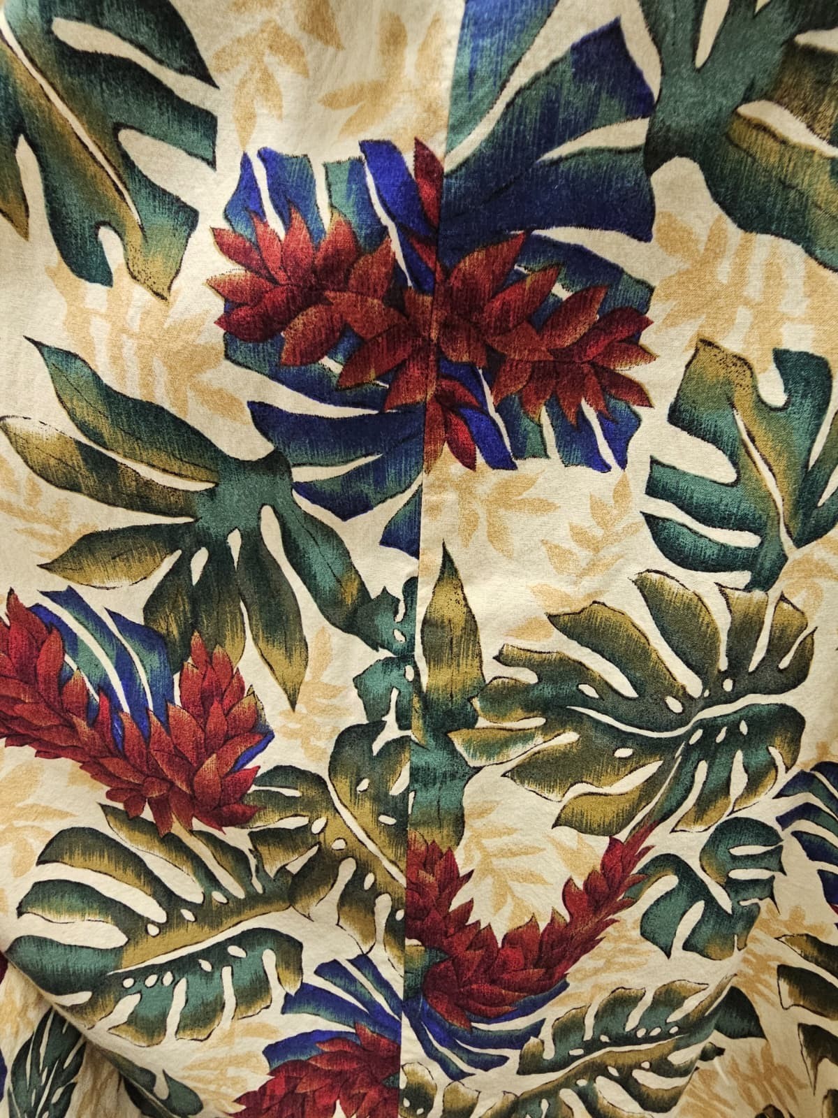 Hilo Hattie 883 short sleeved tropical Hawaiian muumuu / ginger tea dress . S