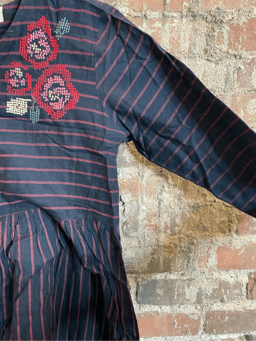 Bombay Paisley Dark Blue Red Stripe Floral Embroidered Button Down 3/4 Sleeve Mi