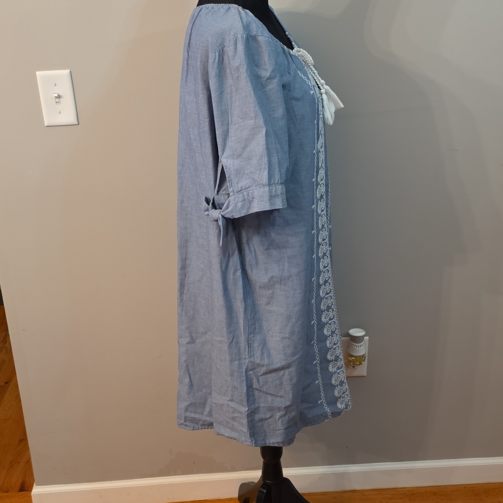 Sonoma Blue Chambray Embroidered Tassel Tie Scoop Neck Shift Knee XXL