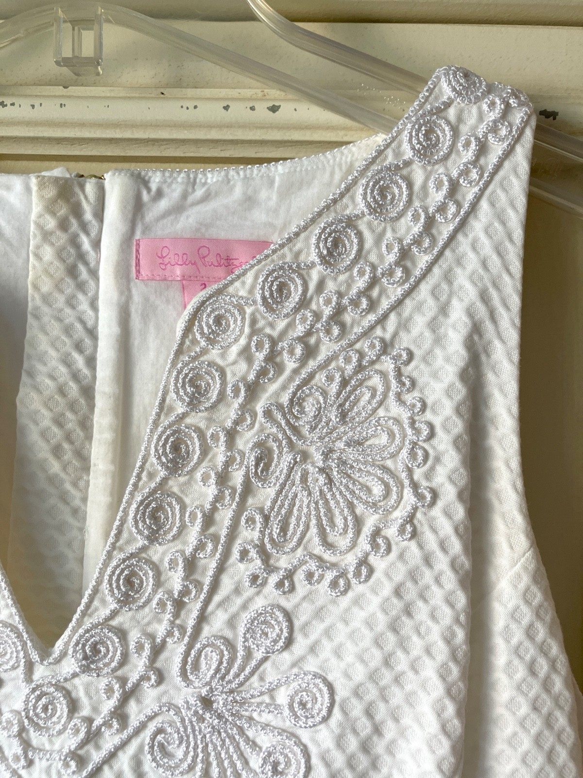 Lilly Pulitzer White Cotton Pique Shift Dress Embroidered Neck Sz2 Very Good Con