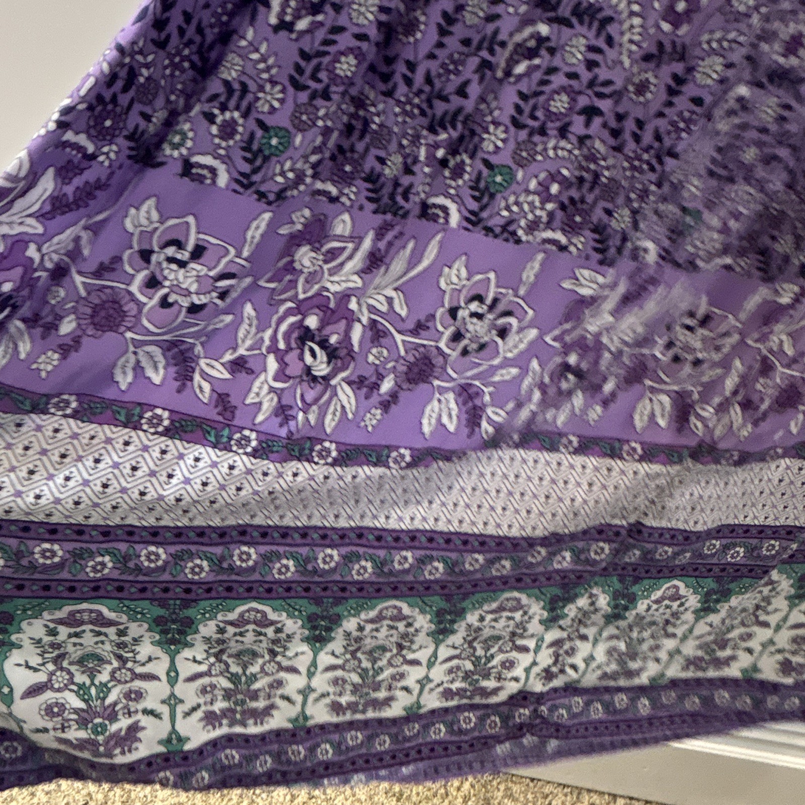 Bloomchic 14-16 Purple/White/Green Floral V-Neck Short Sleeve Rayon Woven Maxi