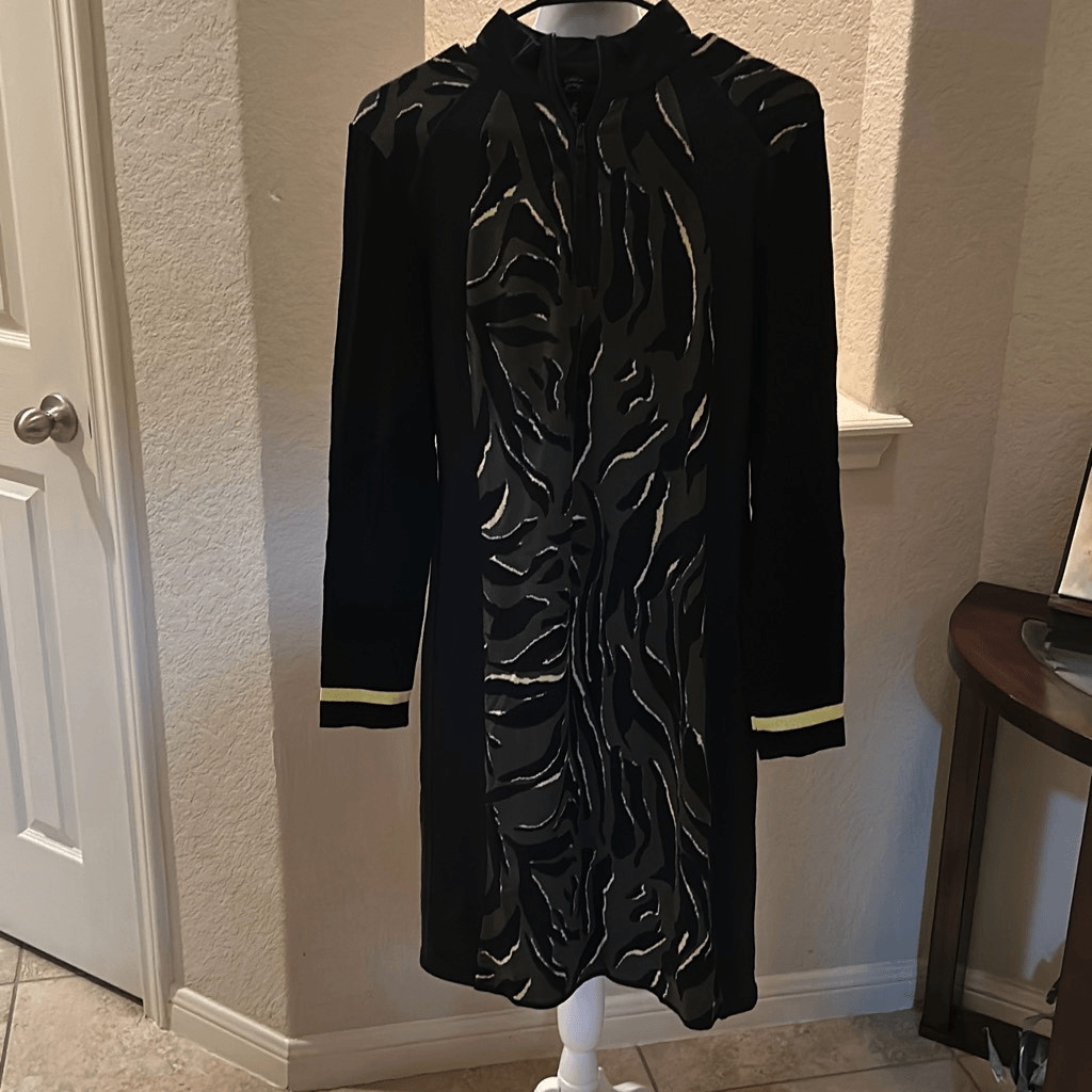 Marc Cain Sport Women’s Size N4 Zip Neck Long Sleeve Camouflaged Midi Dress Dark