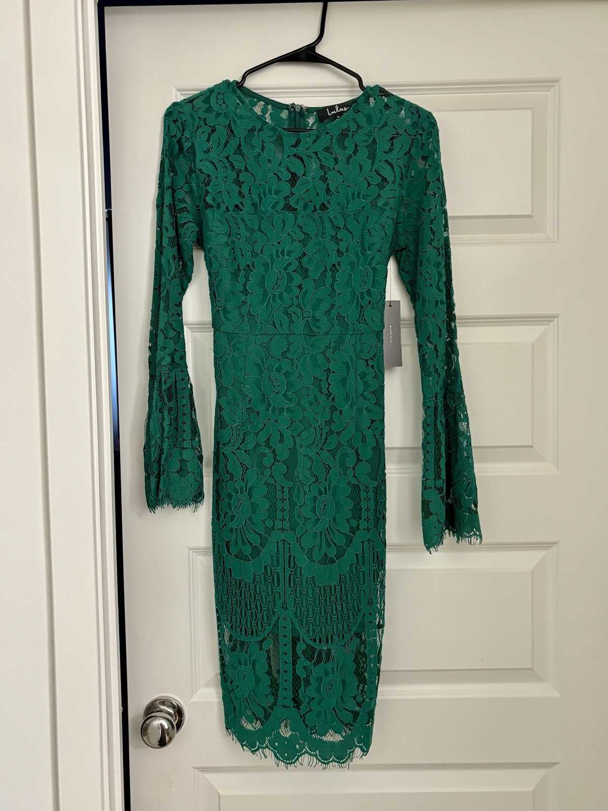 Lulus Green Floral Lace Shift Dress S Bell Long Sleeves Fringe Hem Lined
