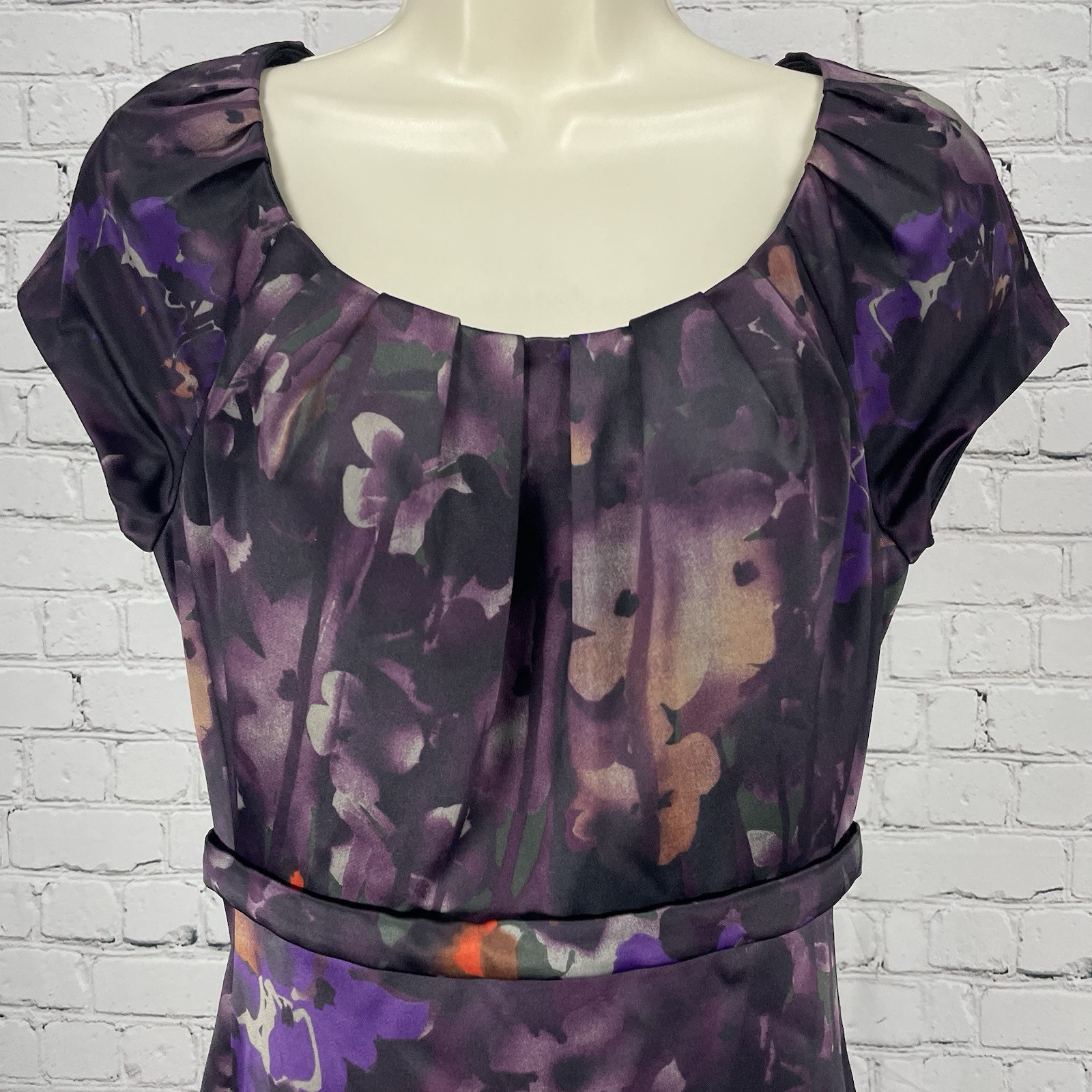 NWT Tahari Purple Floral Aladdin Ember Dress Ruched Zipped Belted Size US 4