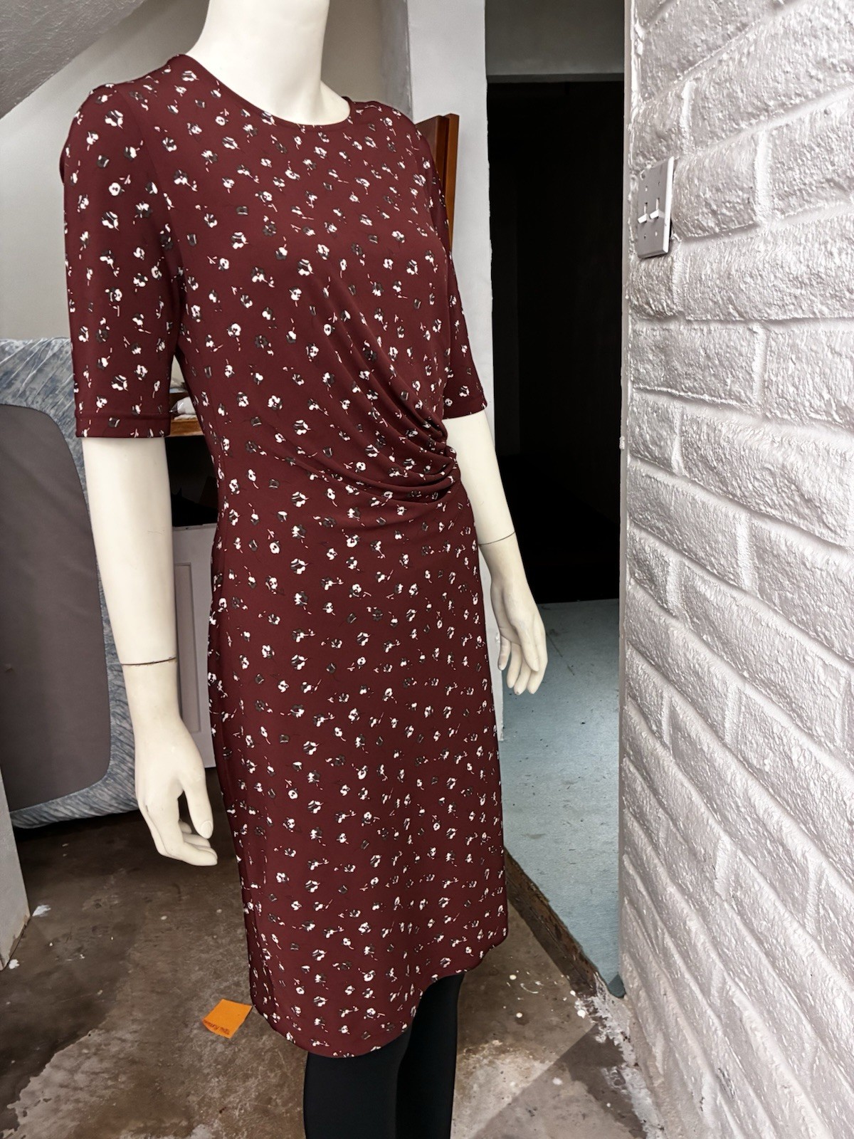 Banana Republic Burgundy Wildflower Print Ruched Flattering Fit Dress S EUC
