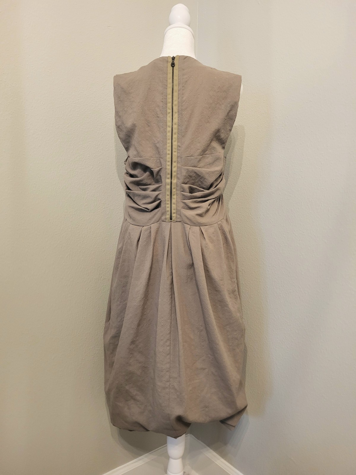 ​Chloé Fall 2006 Runway Phoebe Philo Silk Wool Bubble Dress Sz 42 IT Taupe Vtg