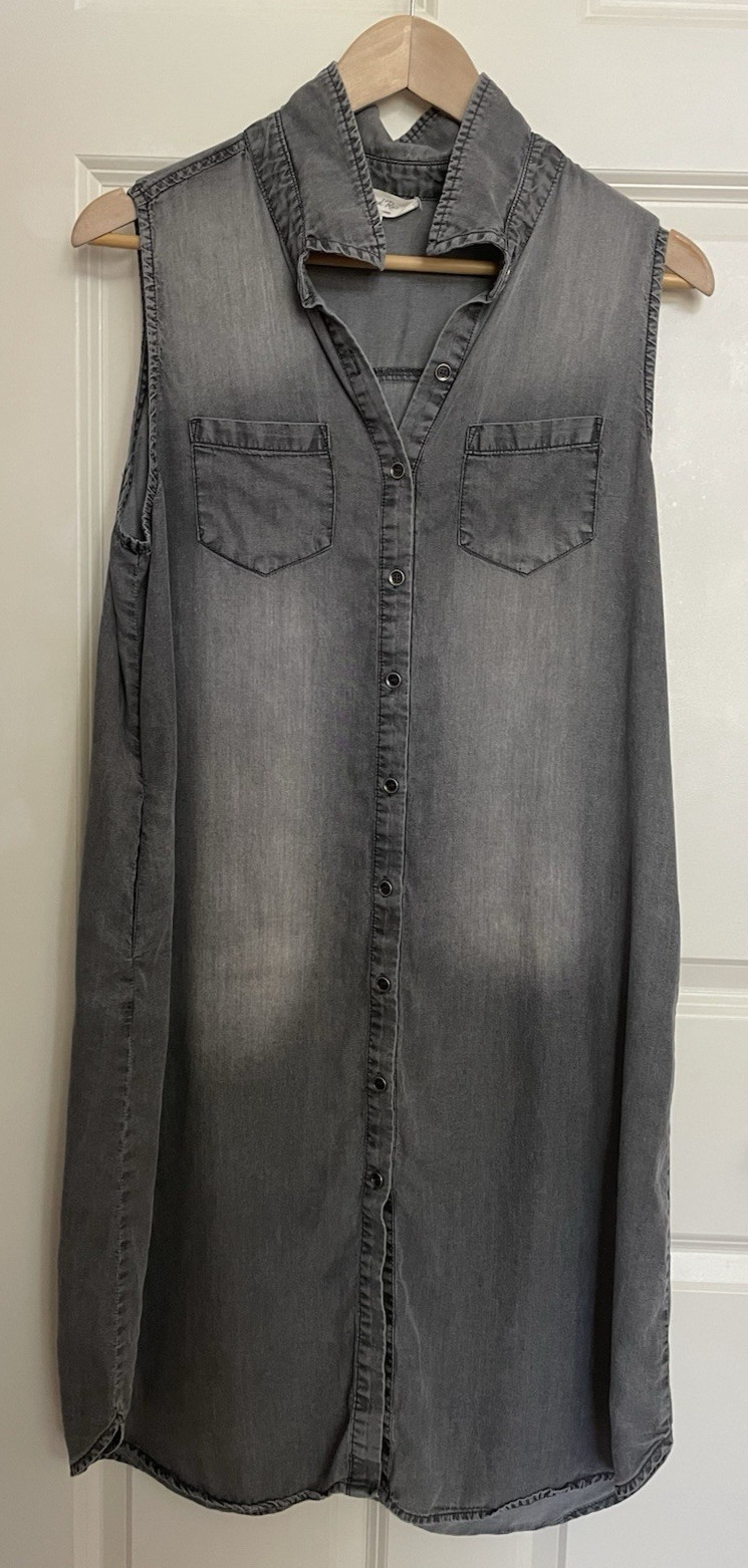Doe & Rae Gray Chambray Dress Sz L Sleevelesss Button Front Drapey Distressed