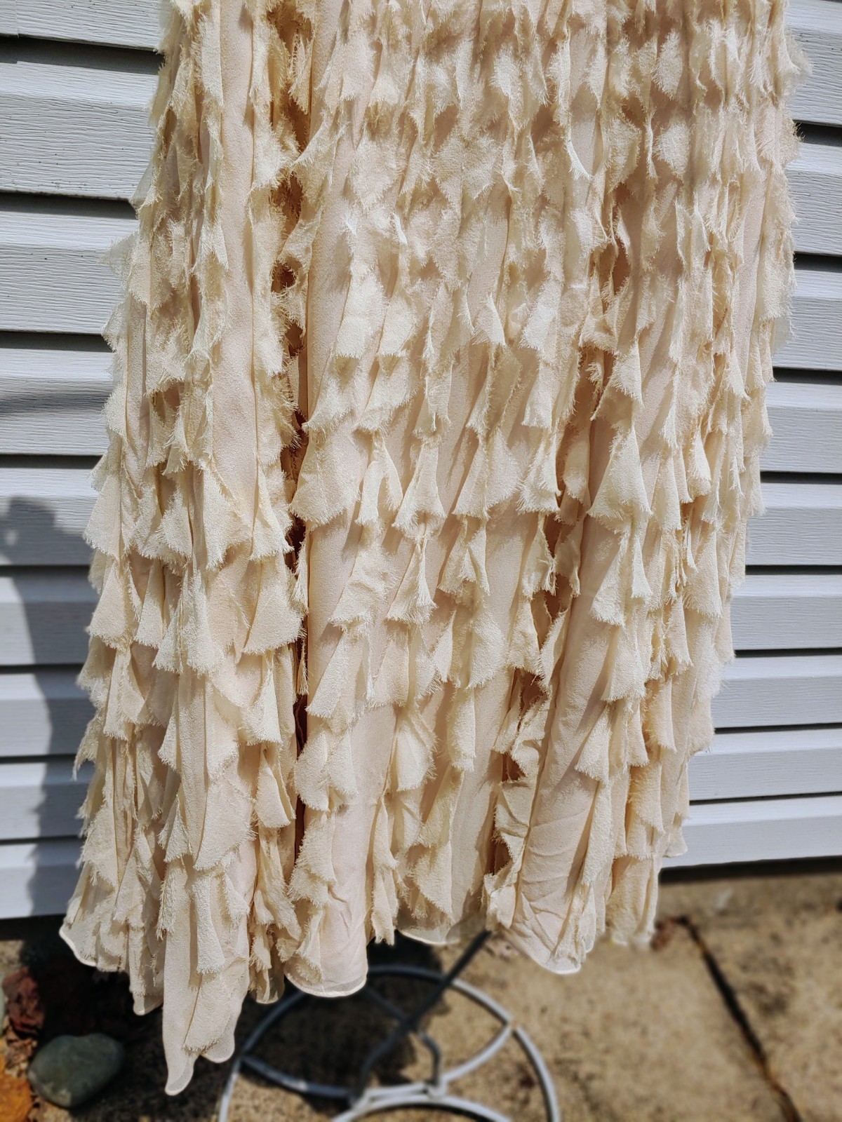 FANCY WHITE / BLACK 100% SILK STRAPLESS RUFFLE SKIRT SHORT in size SMALL
