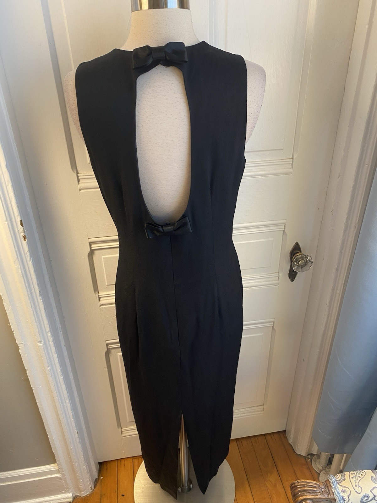 JR NITES BY CALIENDO LONG BLACK SHEATH DRESS-OPEN BACK RIBBON CLOSURE-SIZE12!