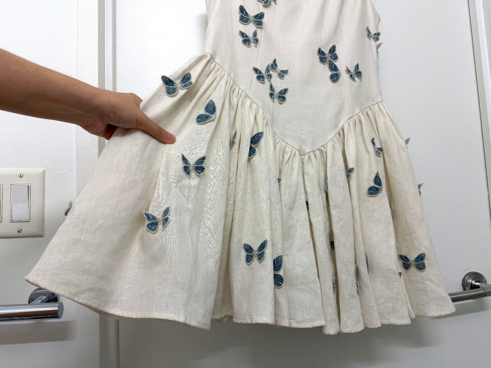 Agua Bendita Pluma Lymanopoda Butterfly Embroidered Mini Dress White Moth L