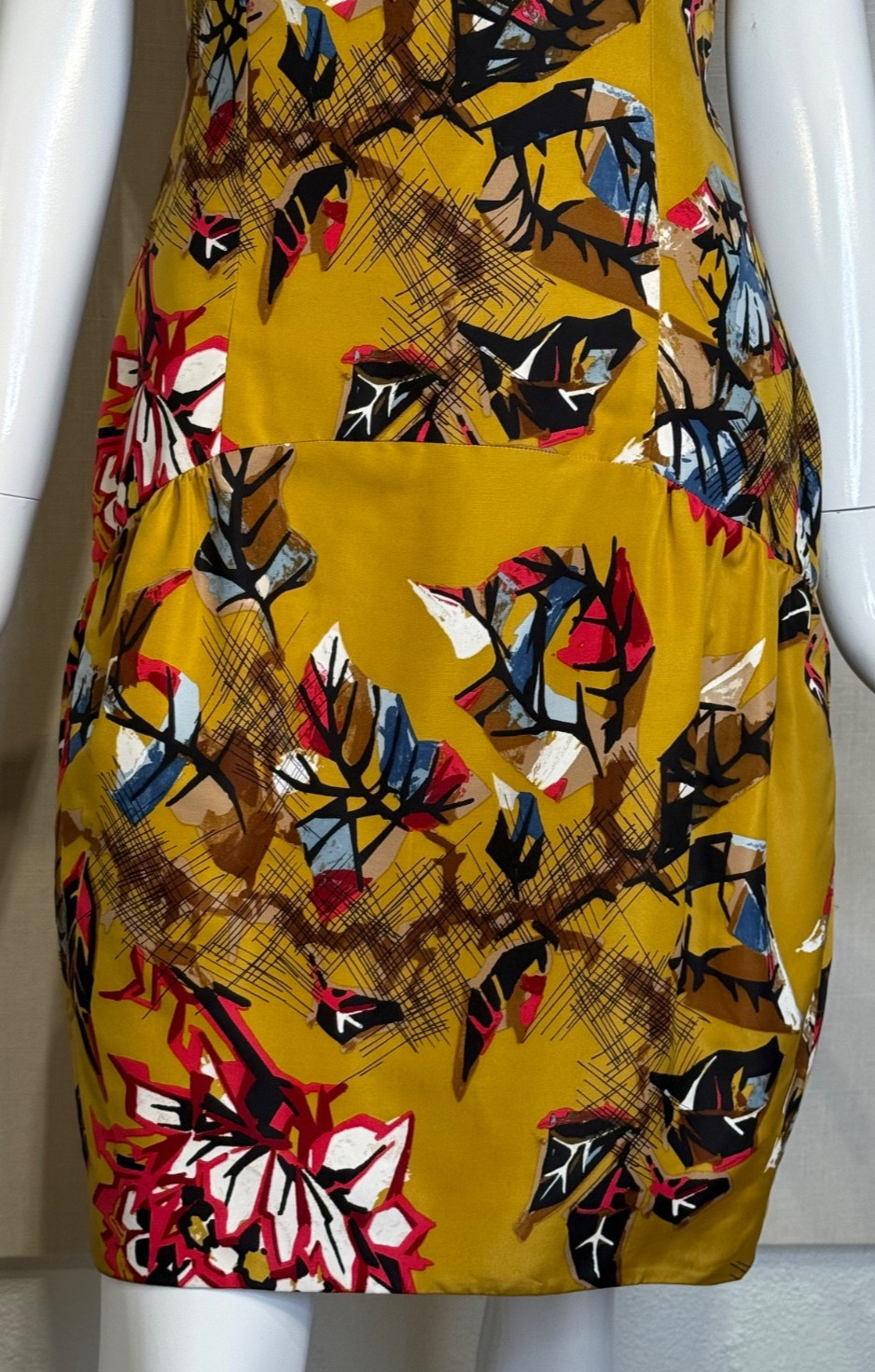 CAROLINA HERRERA Fall 2010 Stylized Floral Print Silk Faille Dress Size 6, NWOT
