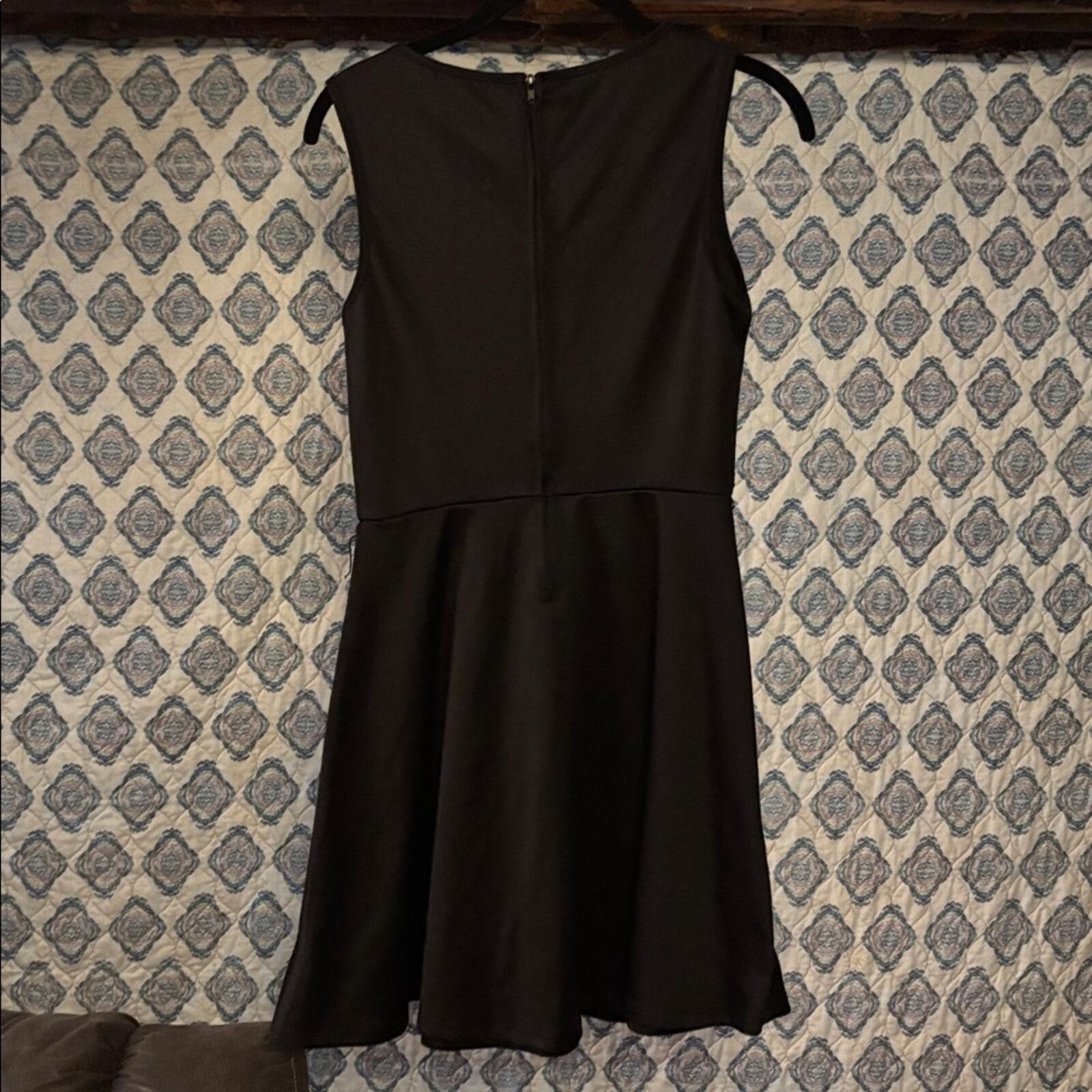 Charlotte Russe Medium Junior Cut Out Dress