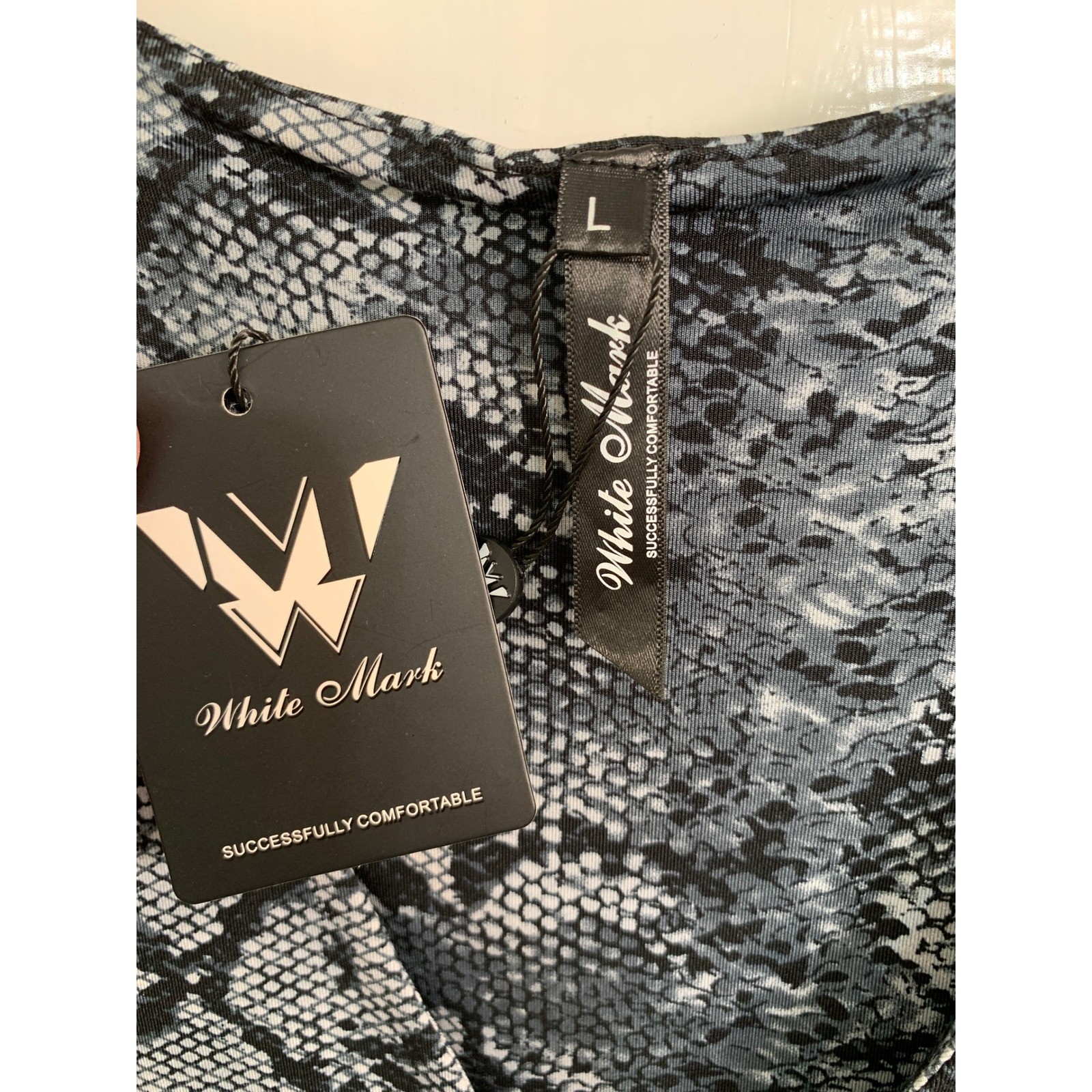 White Mark NWT Bodycon Snake Print Sheath Dress V-Neck Long Sleeve / Size L