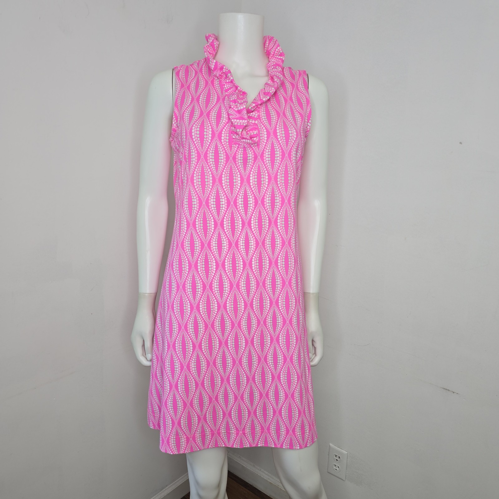 Lulu B Mini Dress Size M Ruffle Neck Sleeveless Catalina Cloth Pink Mosaic Prep