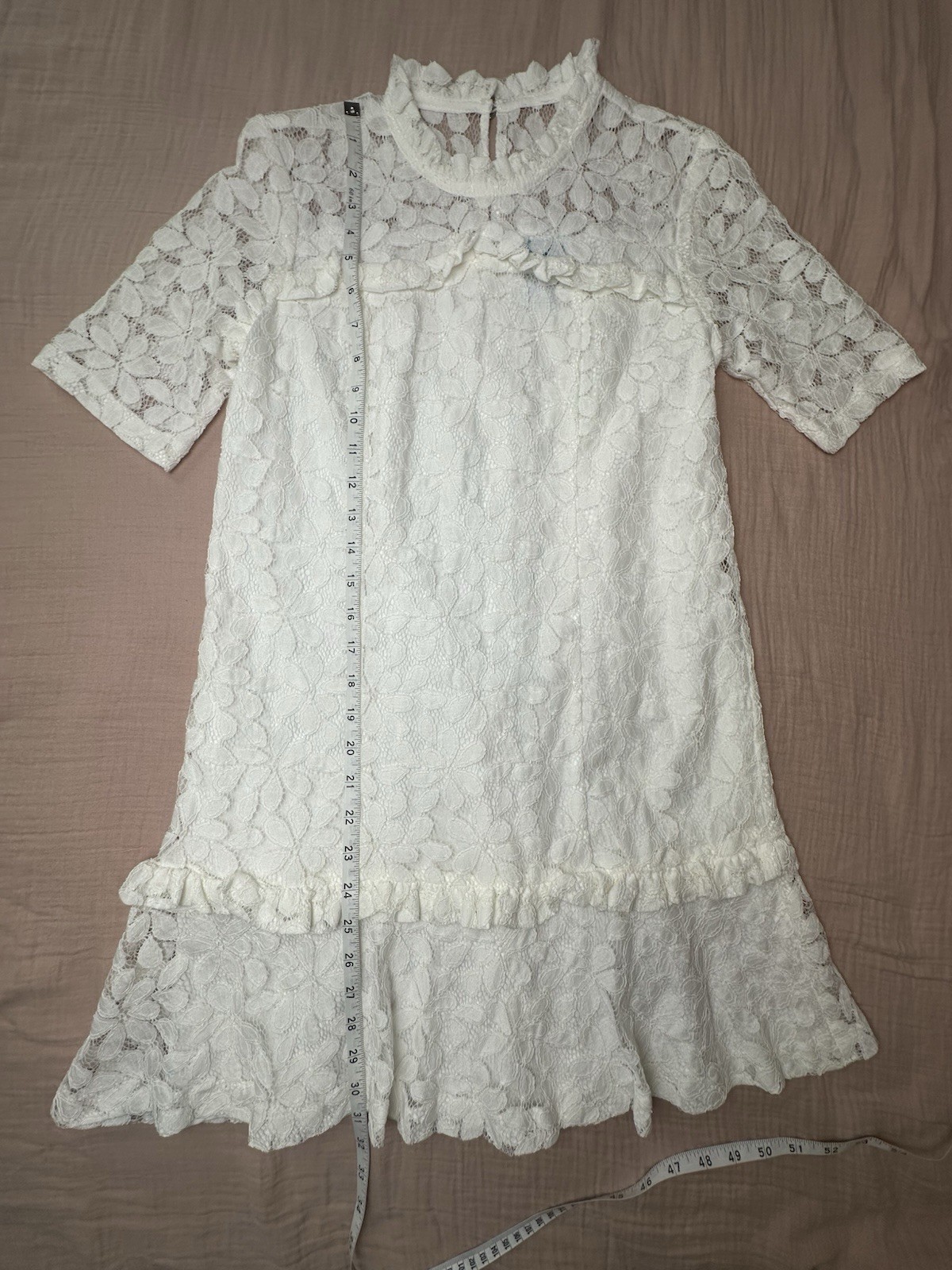 CeCe White Floral Lace Ruffle Shift Dress Mock Neck Lined Size 2