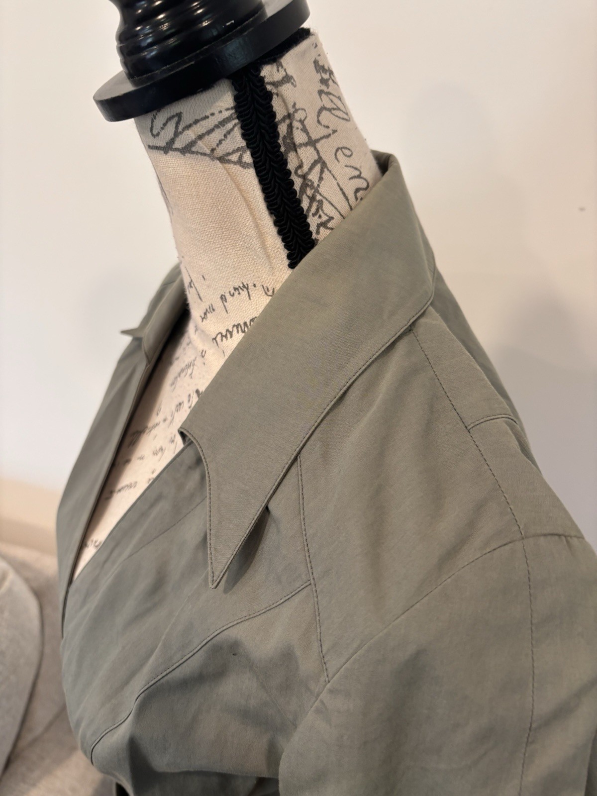 Vintage 1990s Thierry Mugler olive green wrap trench dress size FR 38/US 6