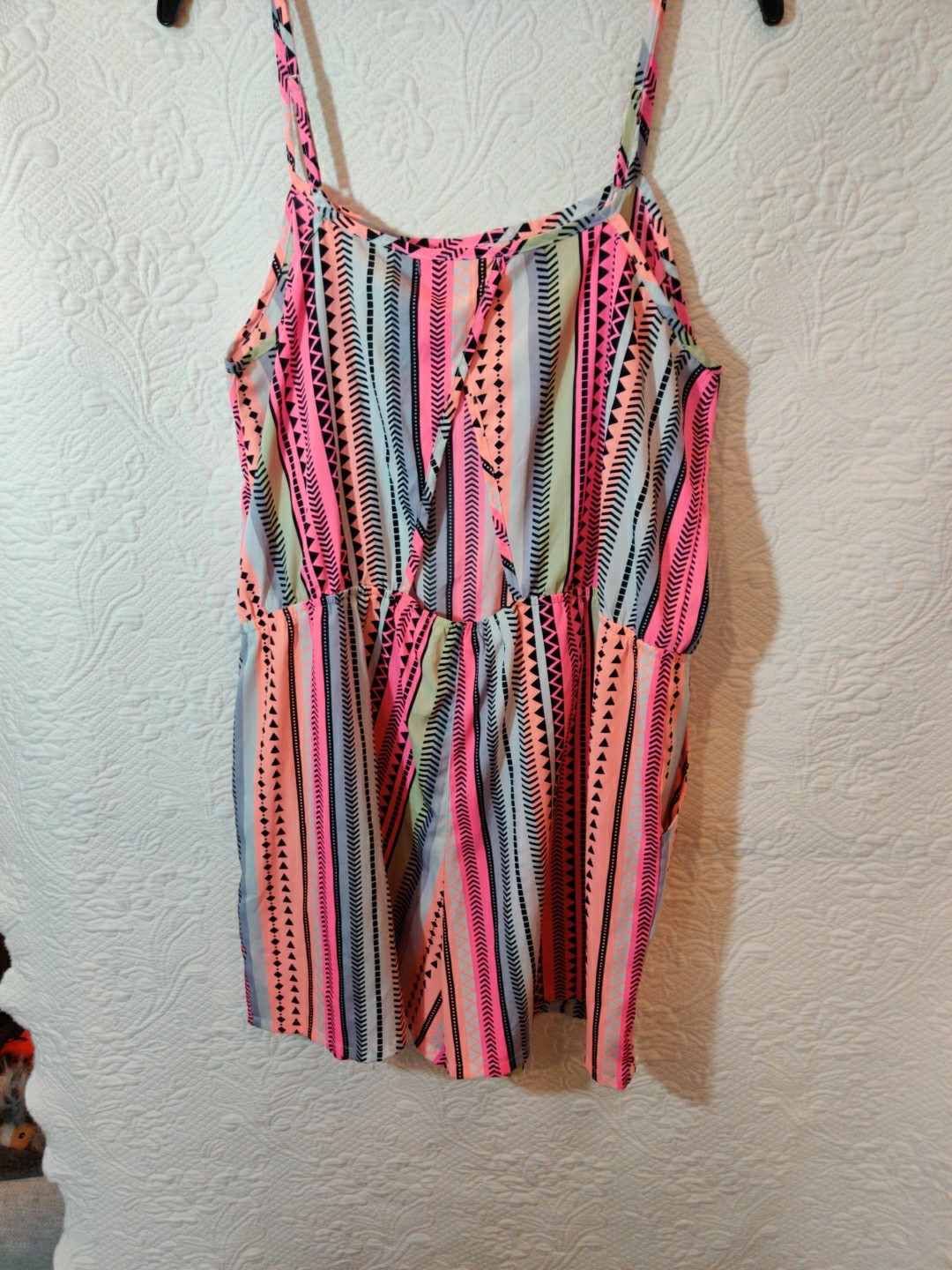 Atmosphere Abstract Sleeveless Adjustable Straps Romper With Pockets